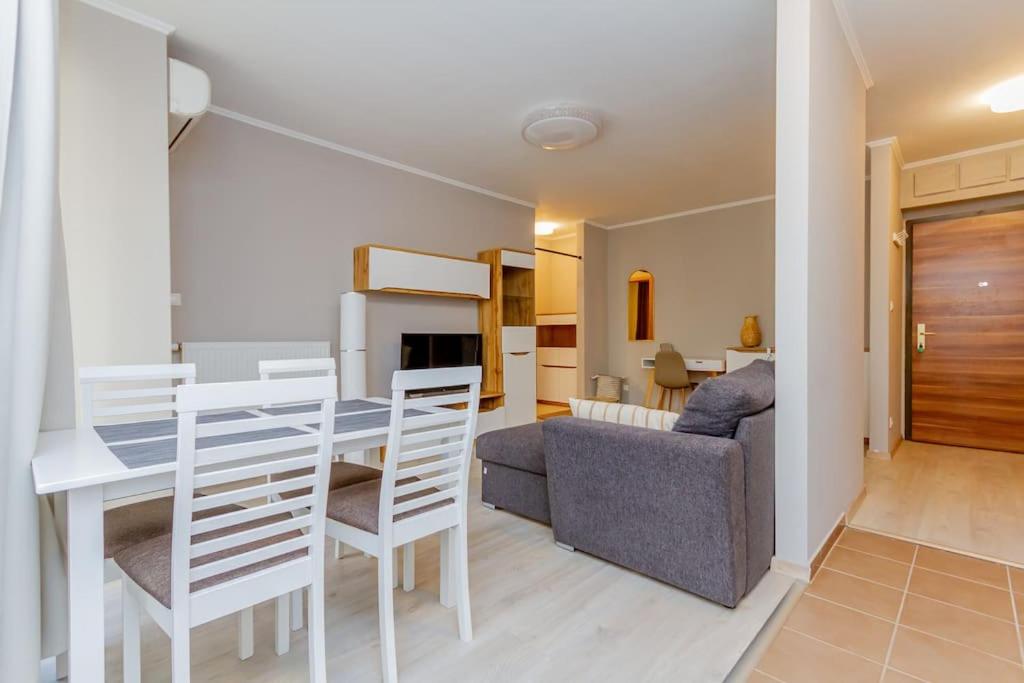 2BR Corvin Terrace w AC by NW view 2