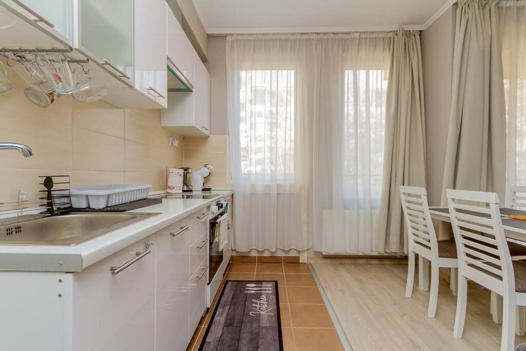 2BR Corvin Terrace w AC by NW view 3