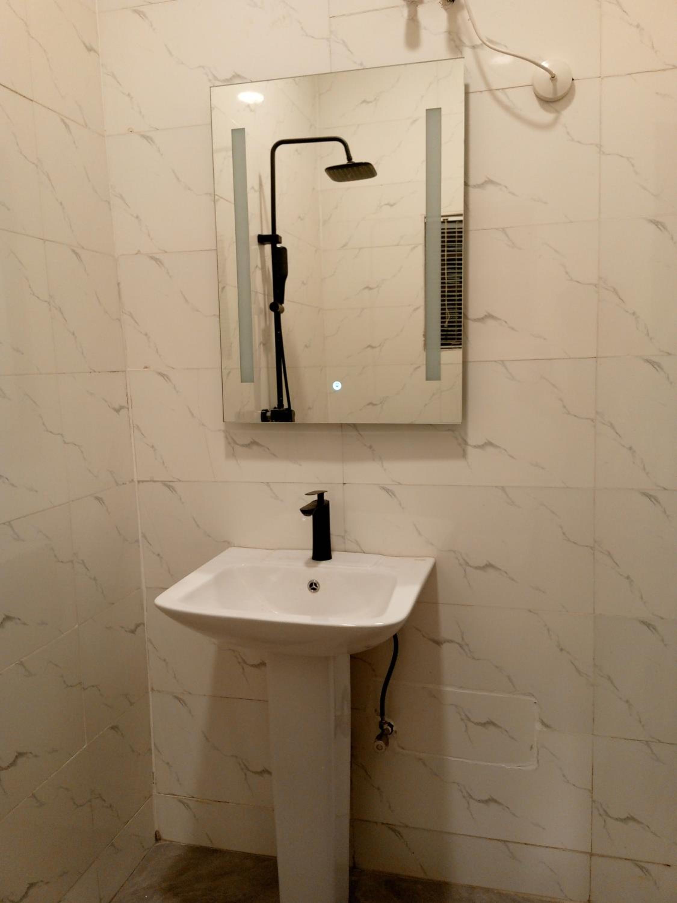 Inviting 2-Bed Apt with Parking in Ifako-Ijaiye view 3