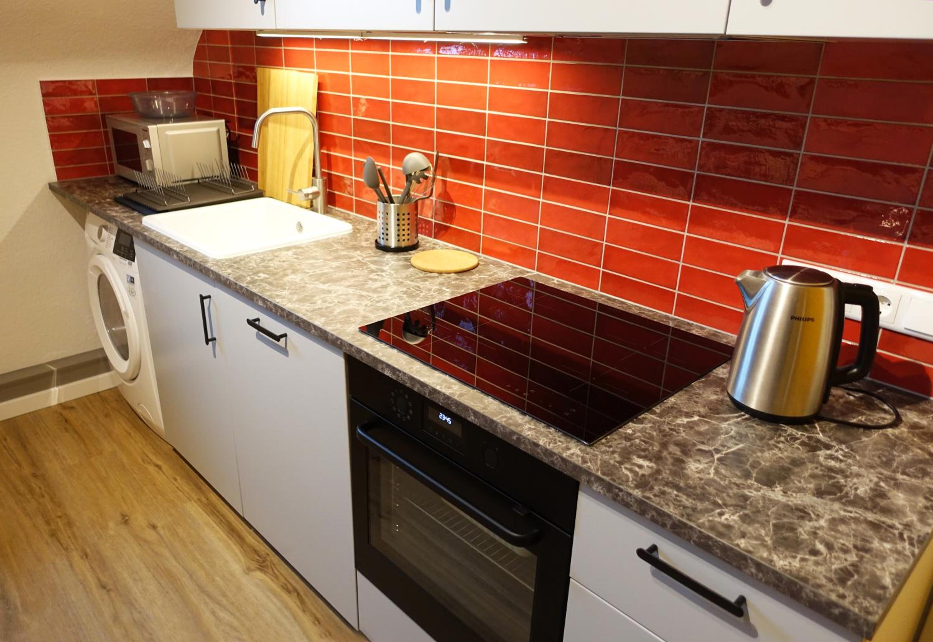 Big flat with fresh renovation, free parking, SonyPS, Netflix