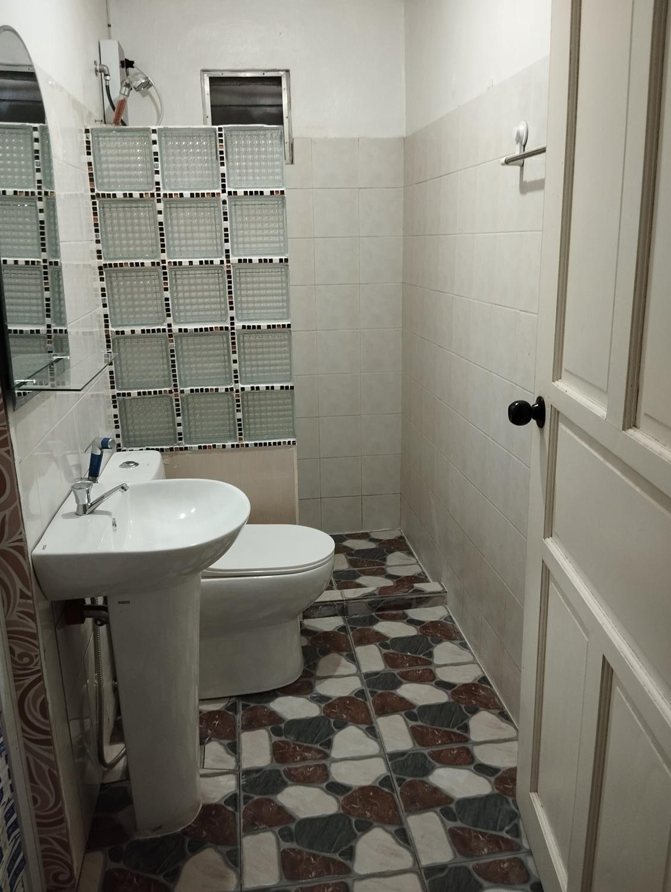 15 Guest - Unit 1&2