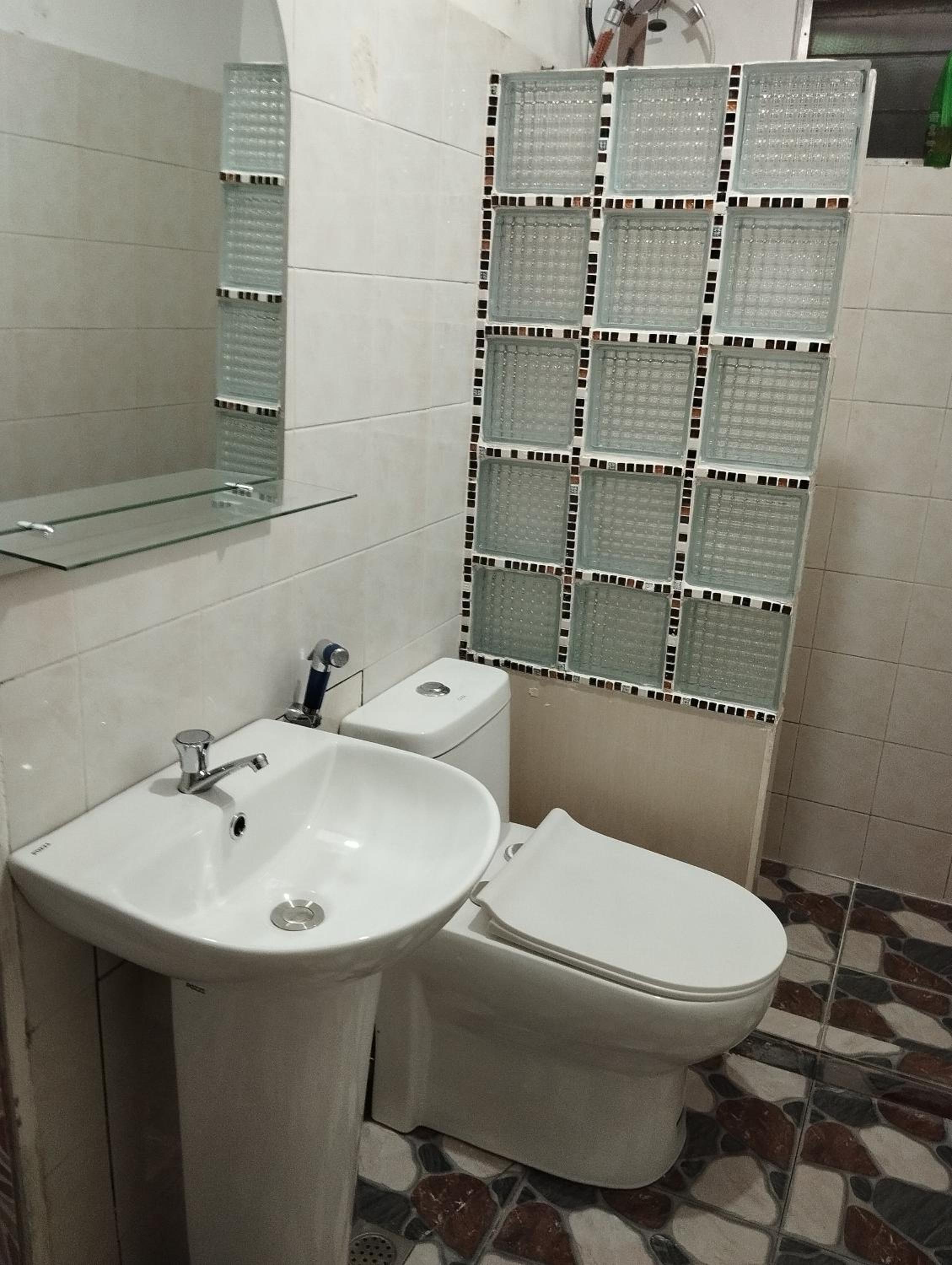 15 Guest - Unit 1&2