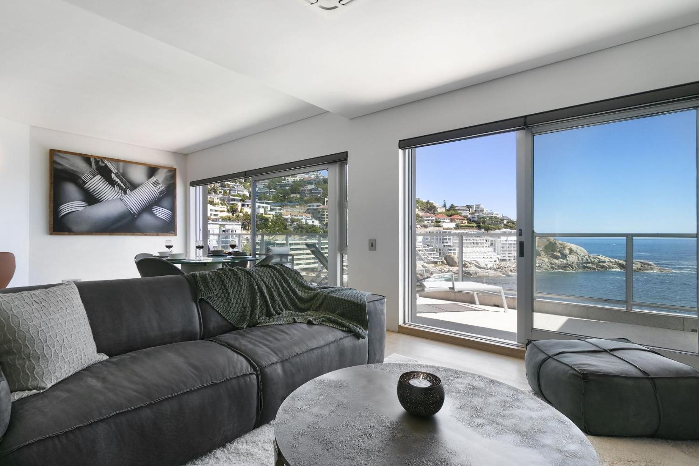 Seacliffe 502 view 2