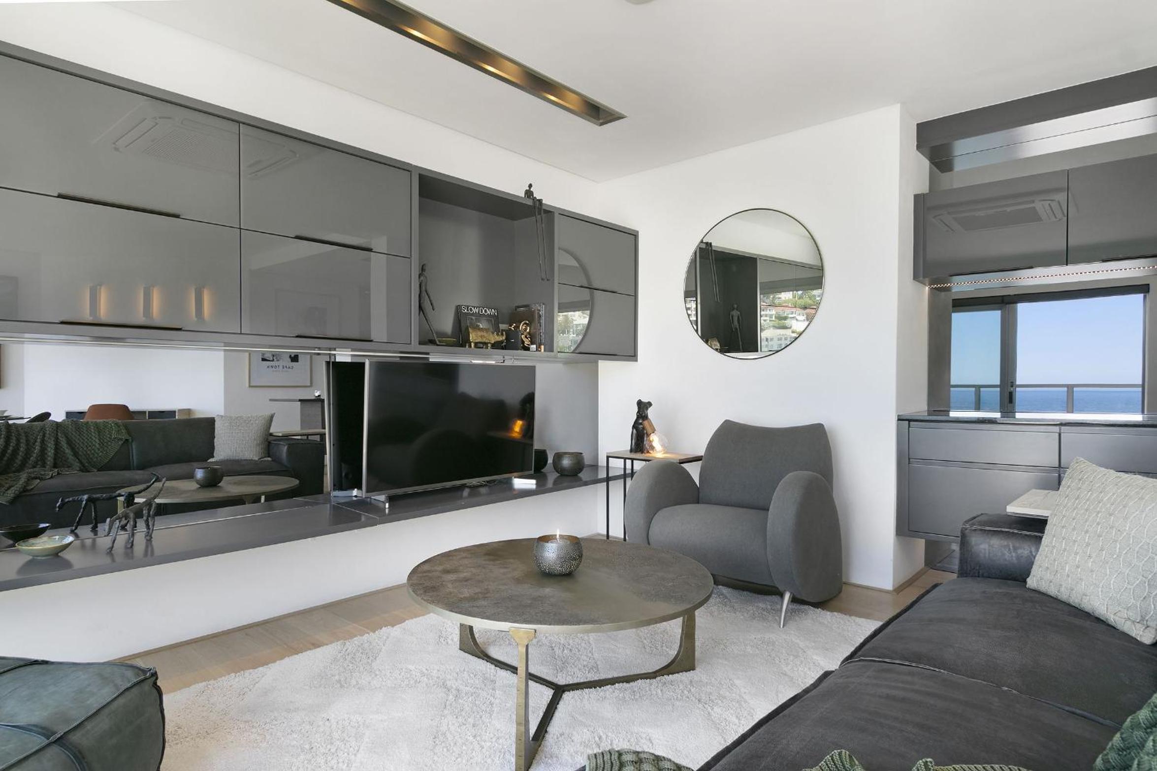Seacliffe 502 view 4