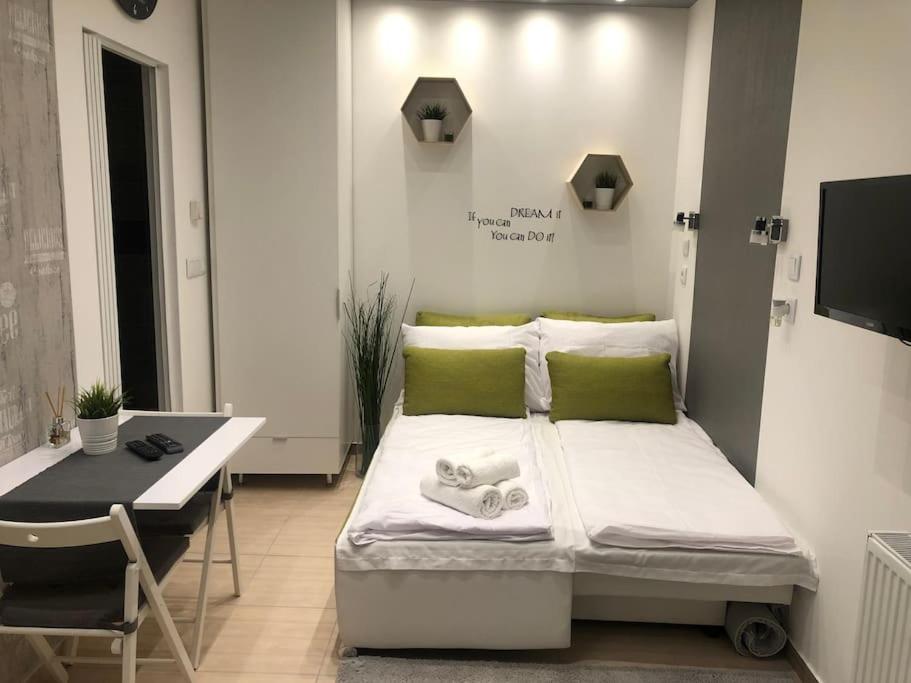 Amélie apartment by NW view 2