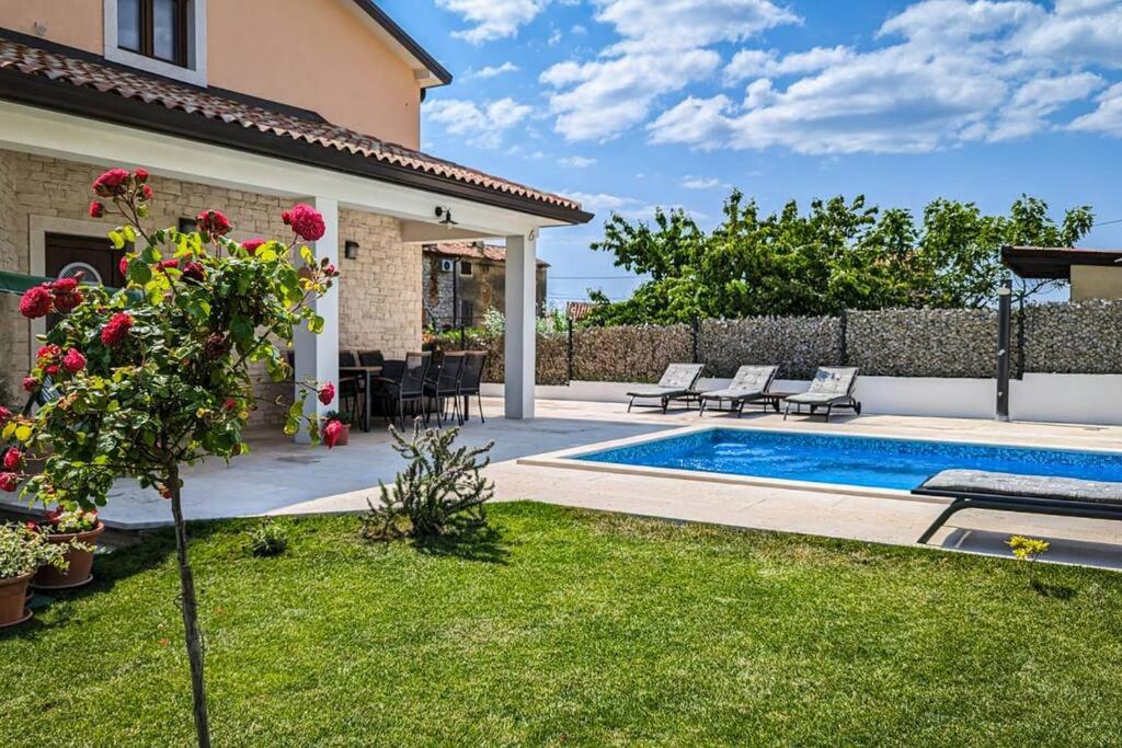 Villa SA-RA by Briskva view 2