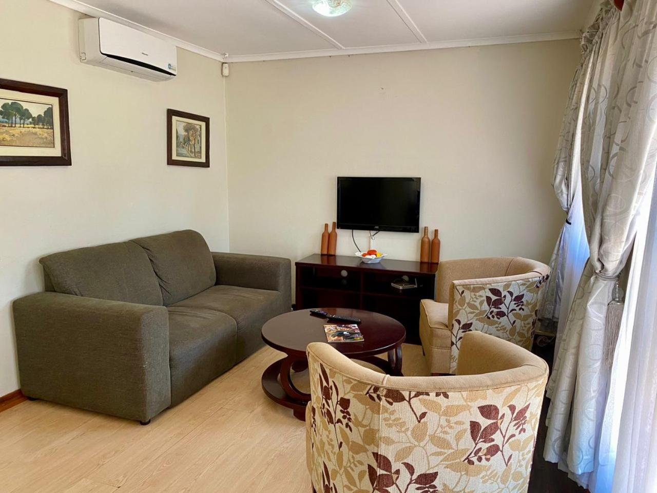 Cosy 3 bedroom cottage - 2034