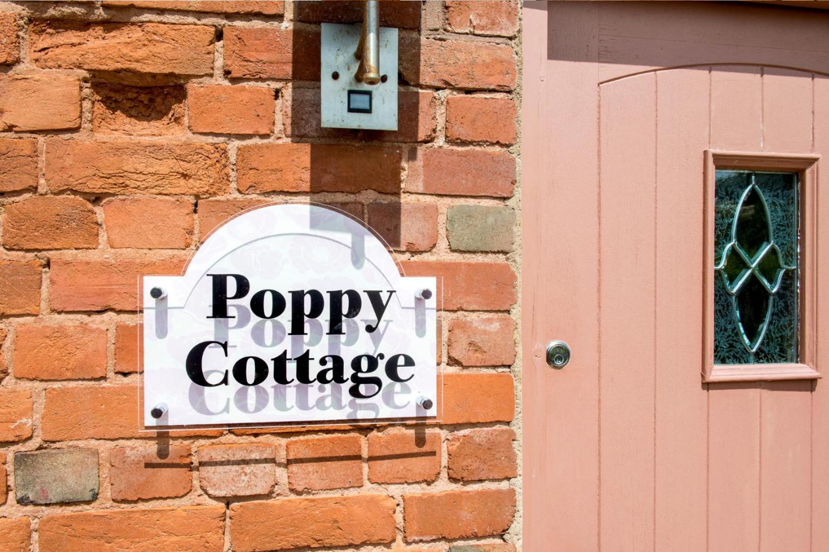 Poppy Cottage - Great Houndbeare Farm Holiday Cottages