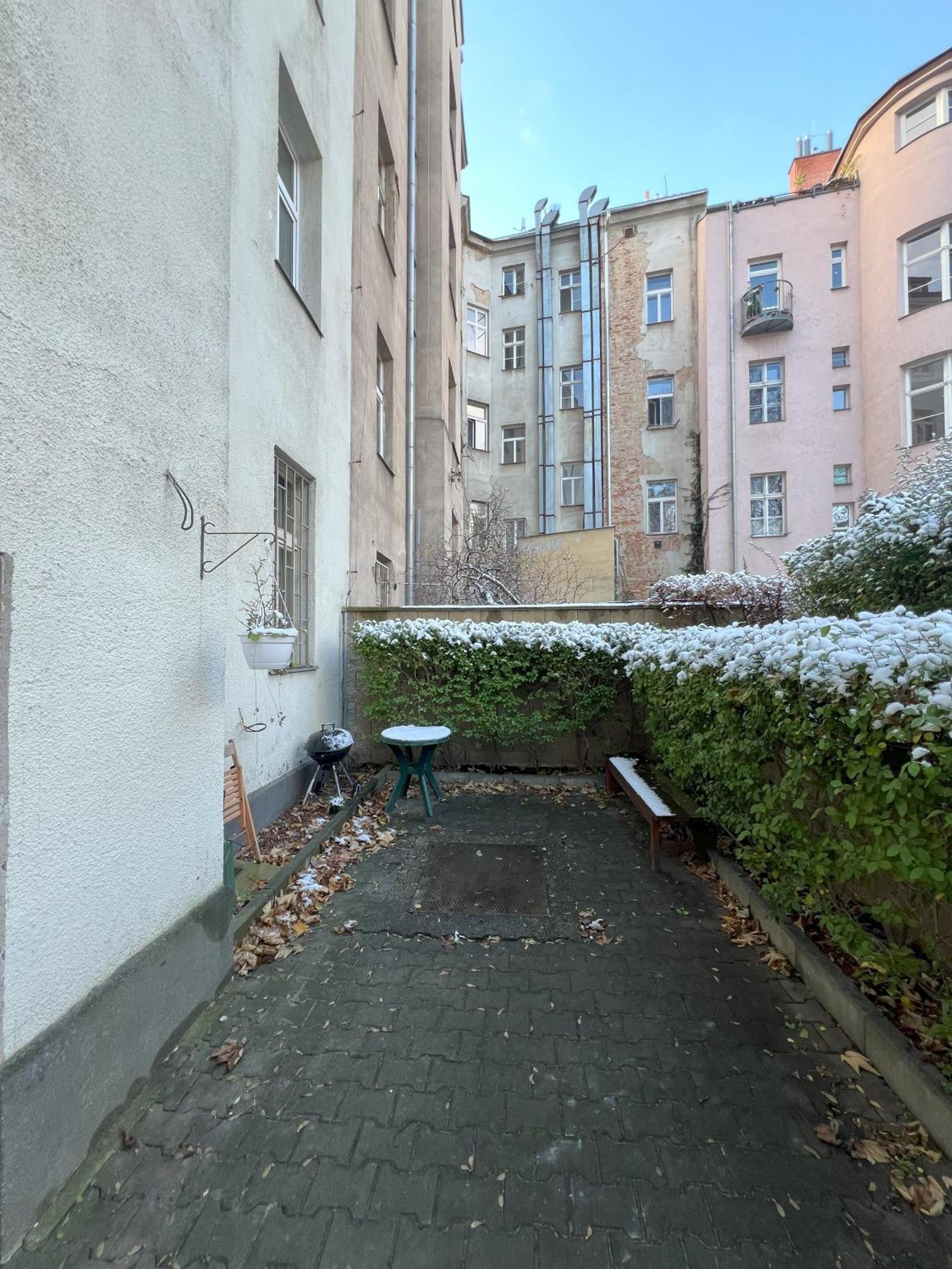 Cozy Garden Apartment in the heart of Prague
