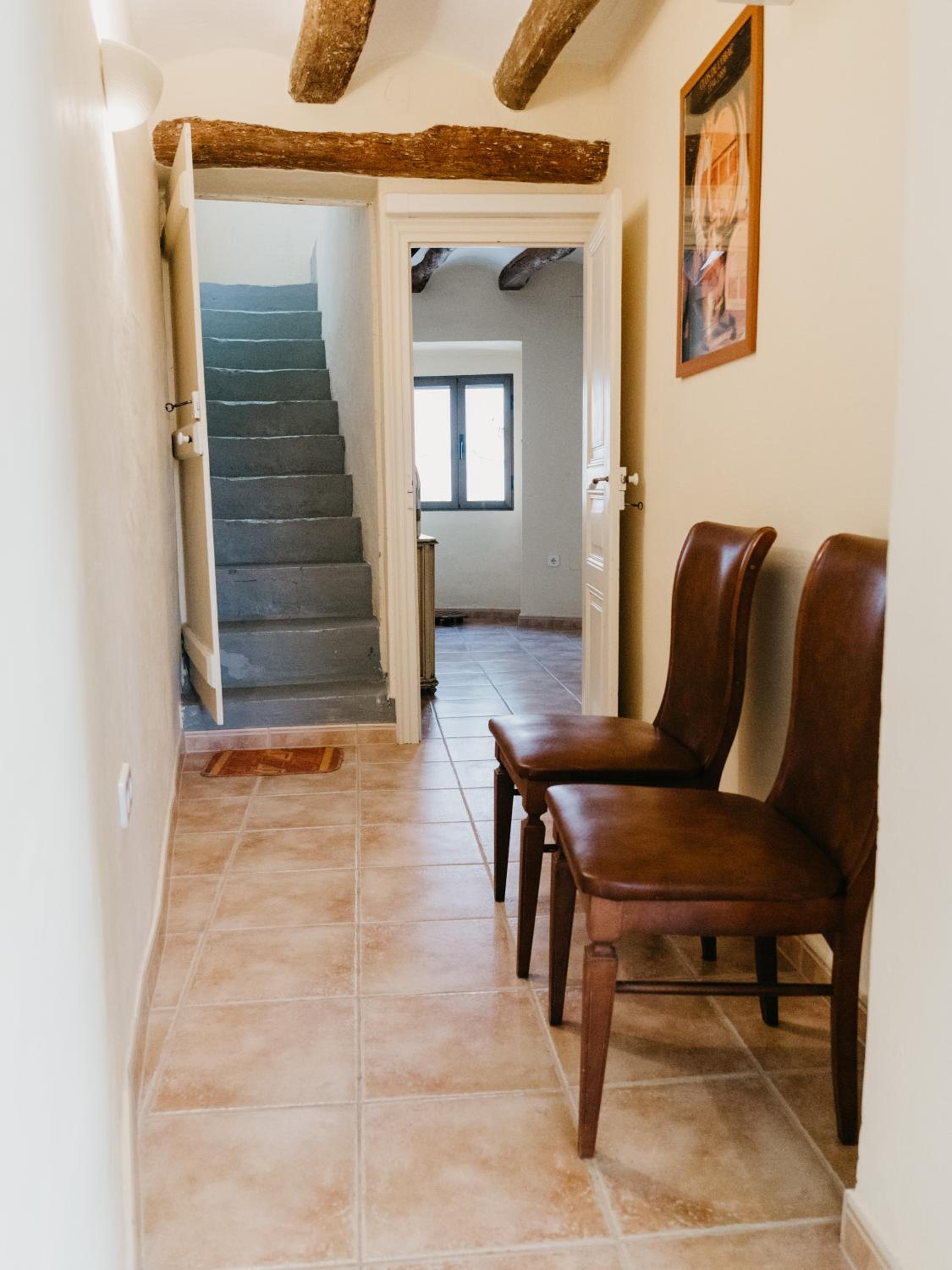 Photo 33