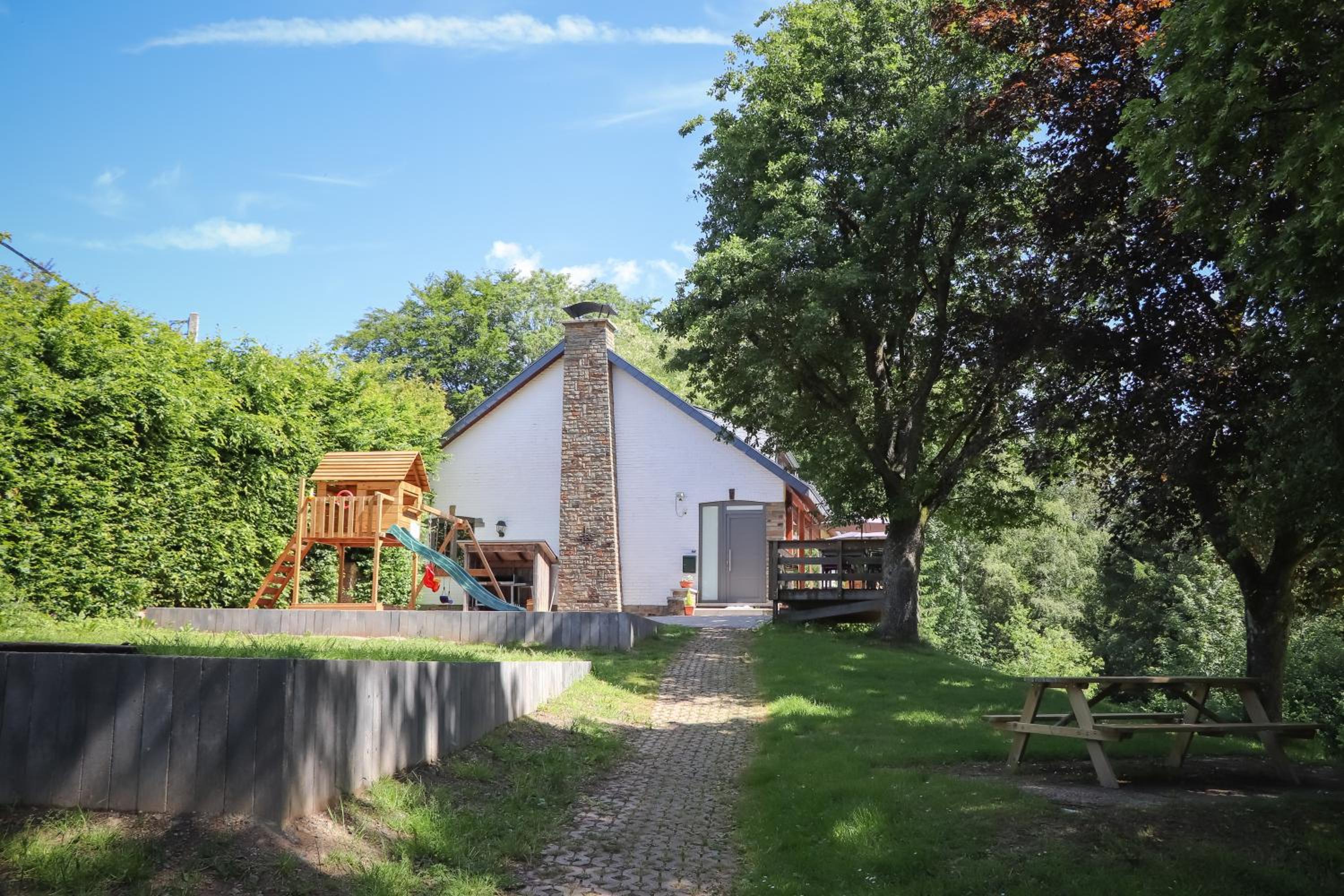 Vue sur la Vallée - Family holiday home in Malmedy with private pool