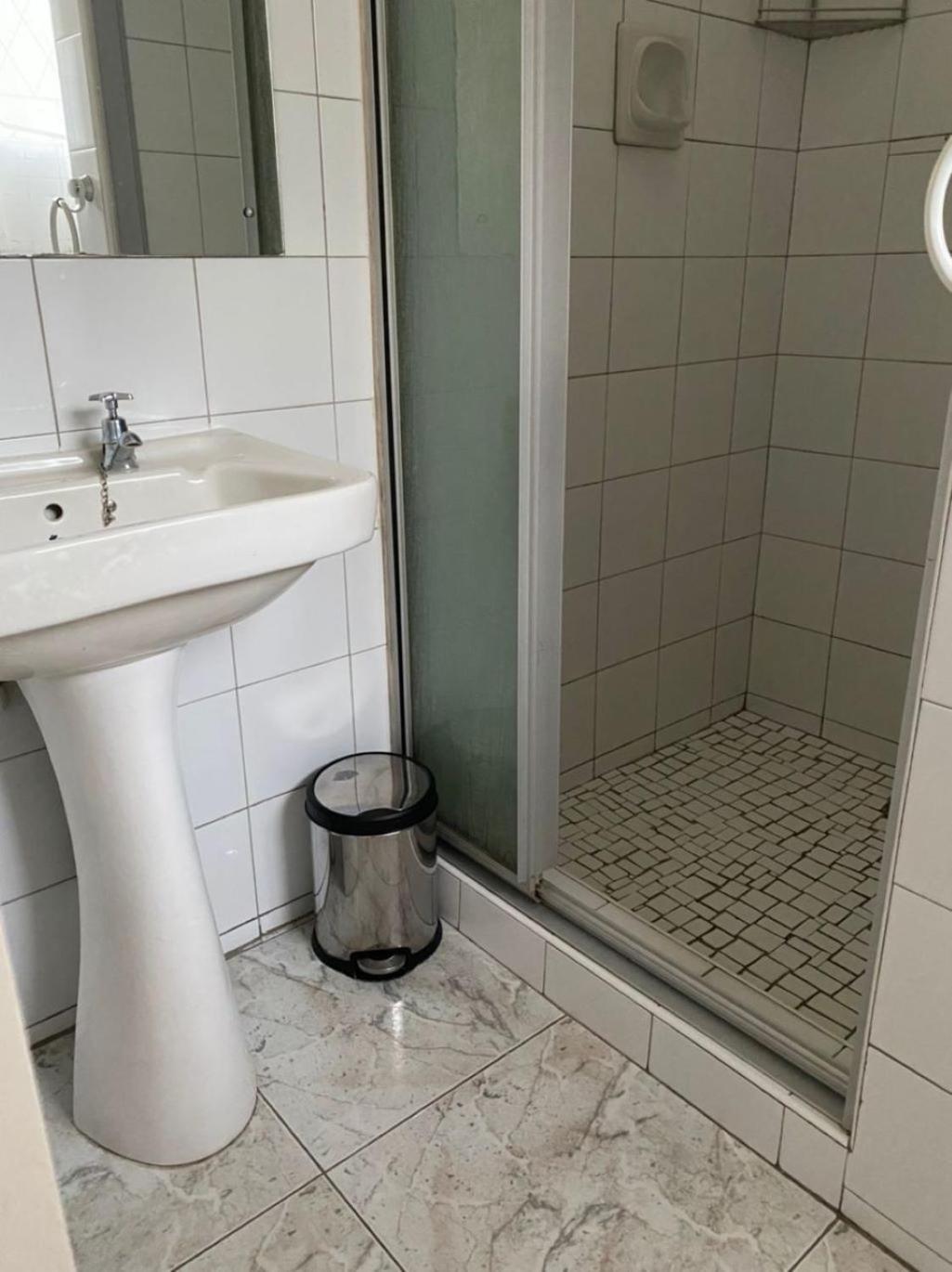 Luxurious suite with outdoor pool - 2171 view 5