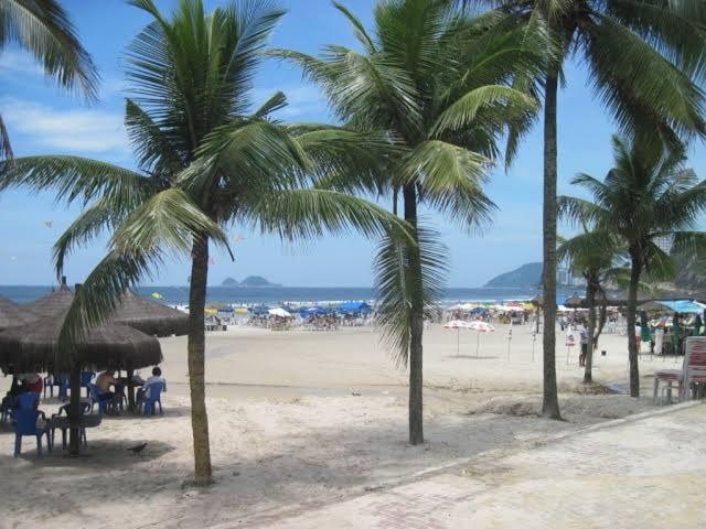 Apartamento 3 Dormitórios - Guarujá/SP - Lado Praia