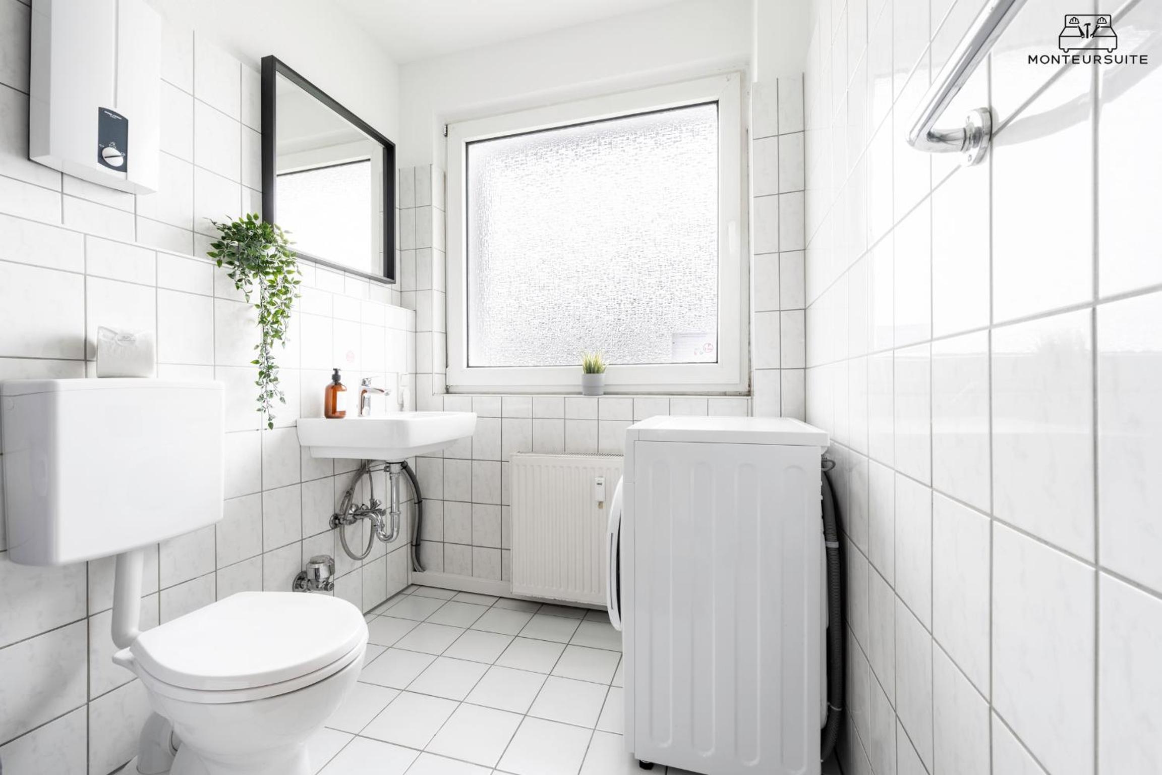 Monteursuite Düren en Düren - Eifel — bathroom