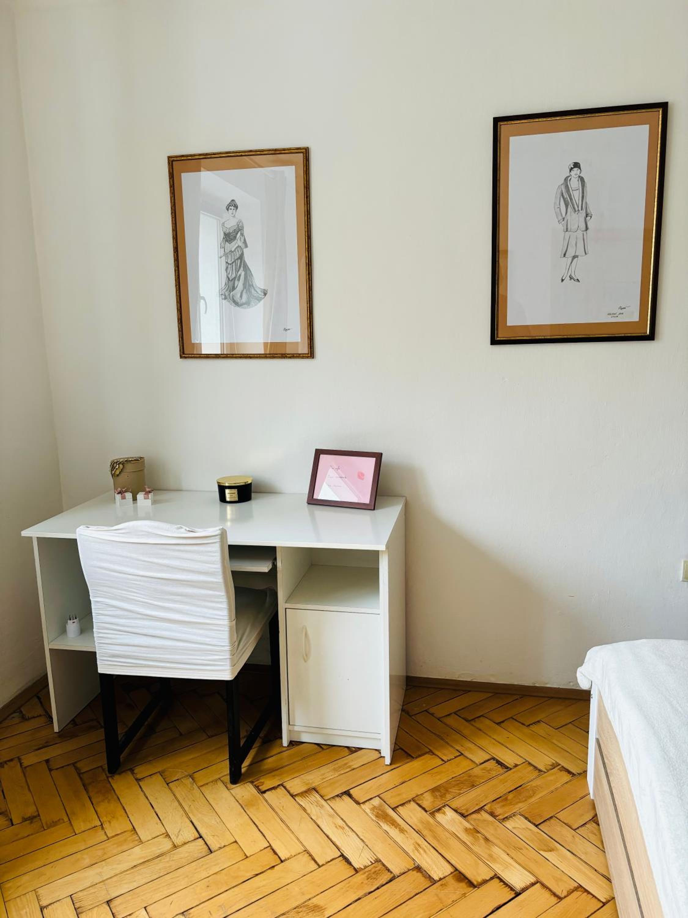 Provence style apartment view 3