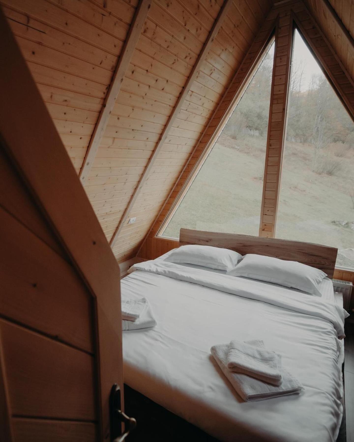 Atipic Chalet view 2