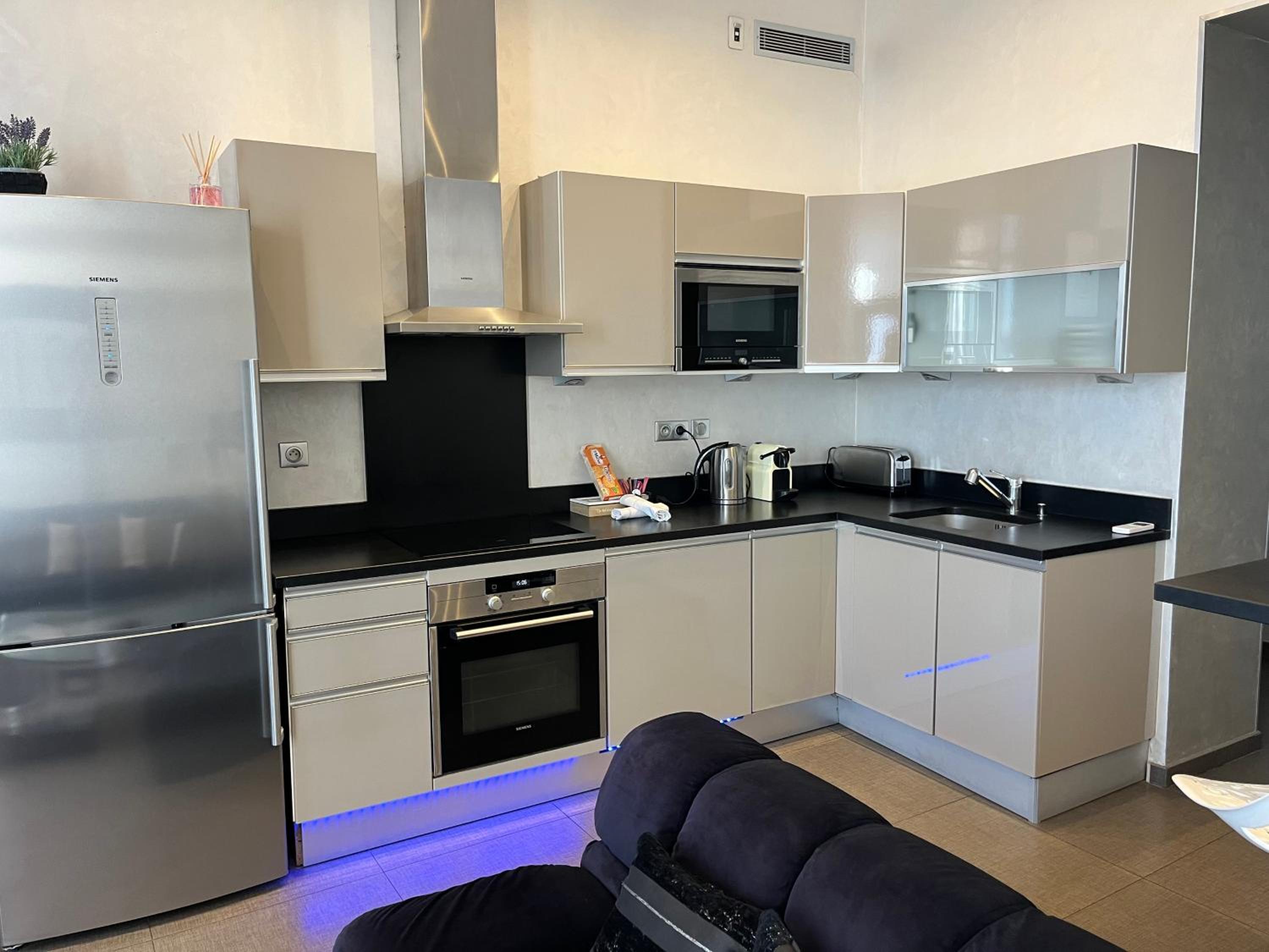 Residence du Louvre - Apartments - Prime location Palais & Croisette - Luxury Stay by LRA Cannes