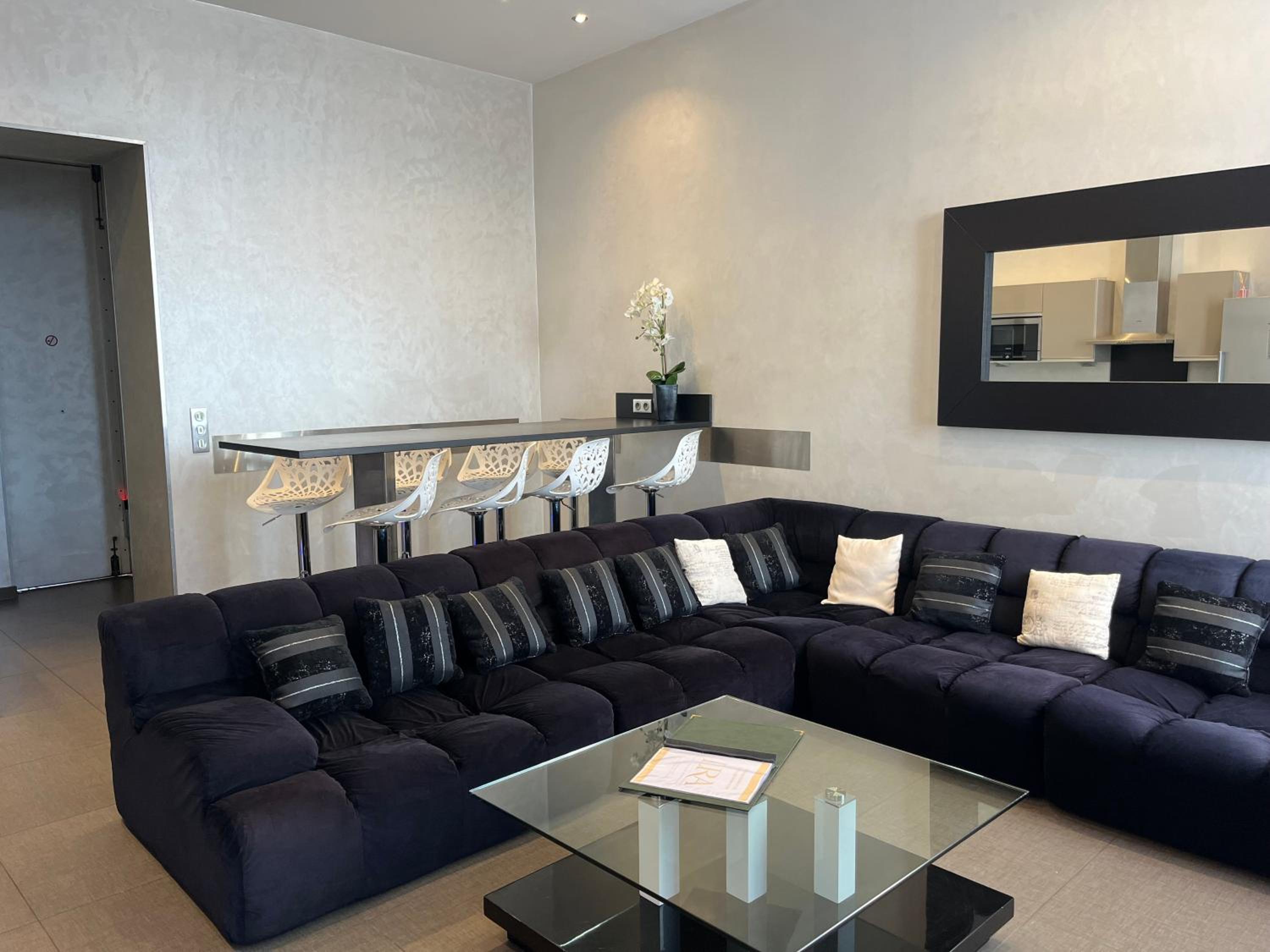 Residence du Louvre - Apartments - Prime location Palais & Croisette - Luxury Stay by LRA Cannes
