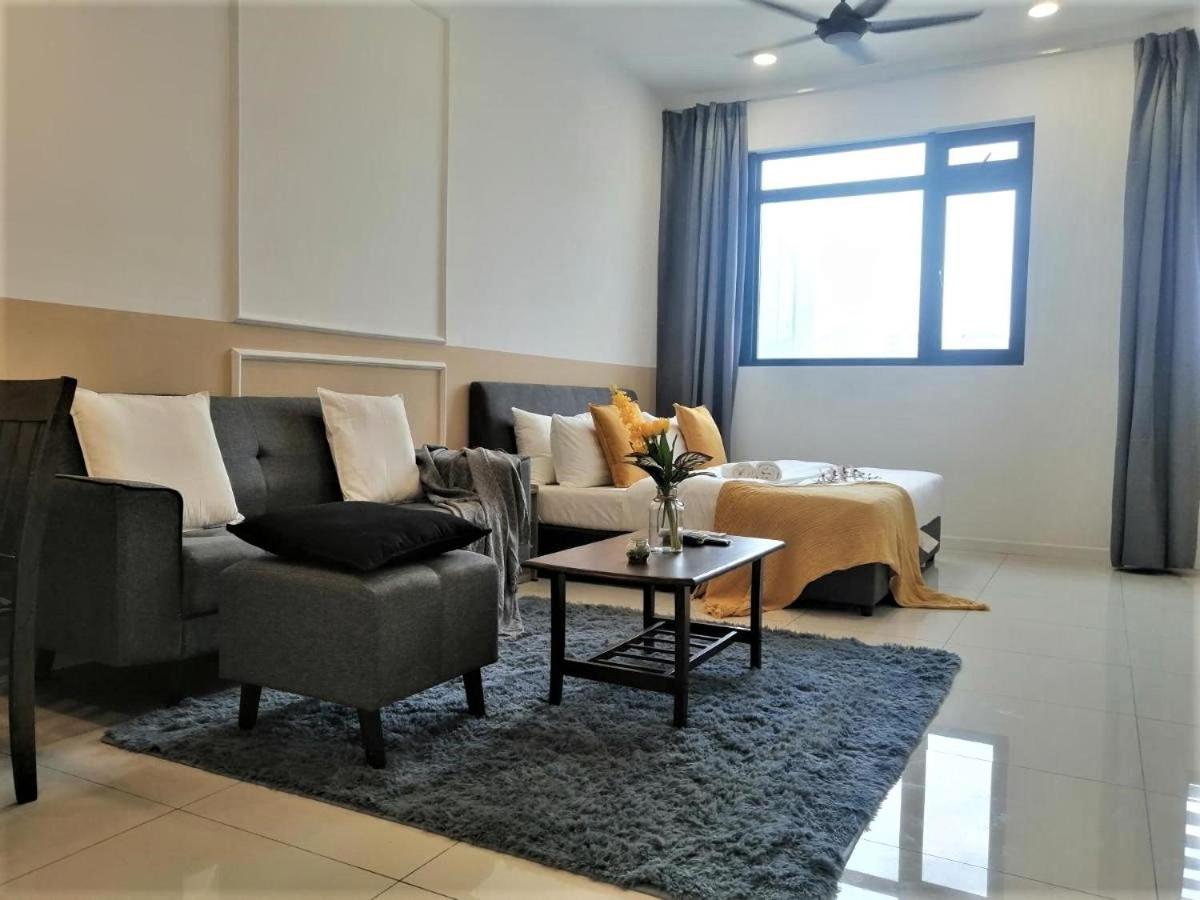 Chambers PWTC By GrandRoyal
