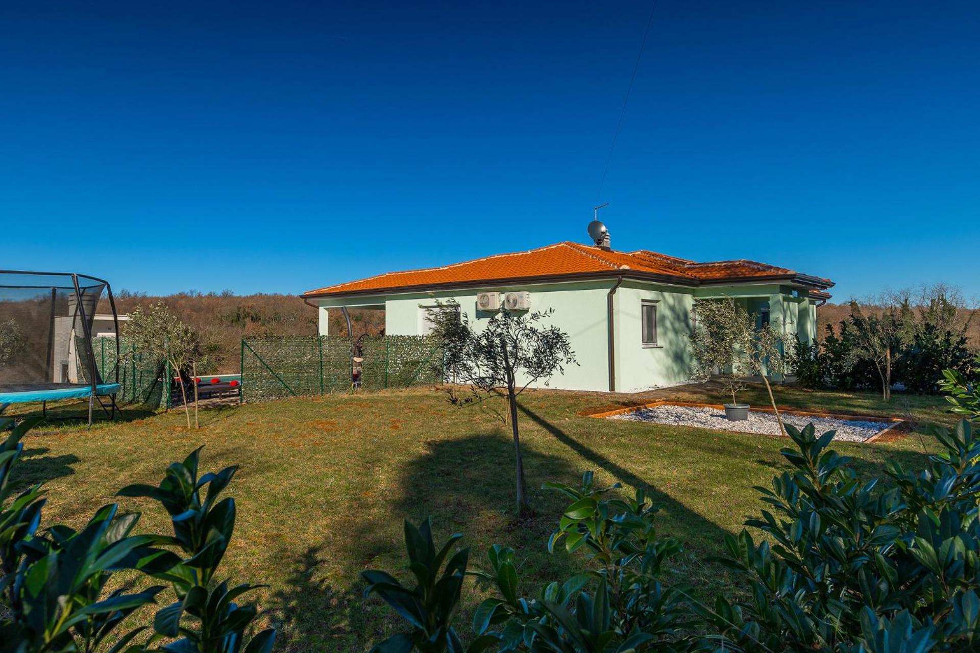 Beautiful villa Petar with pool in Brtonigla view 4