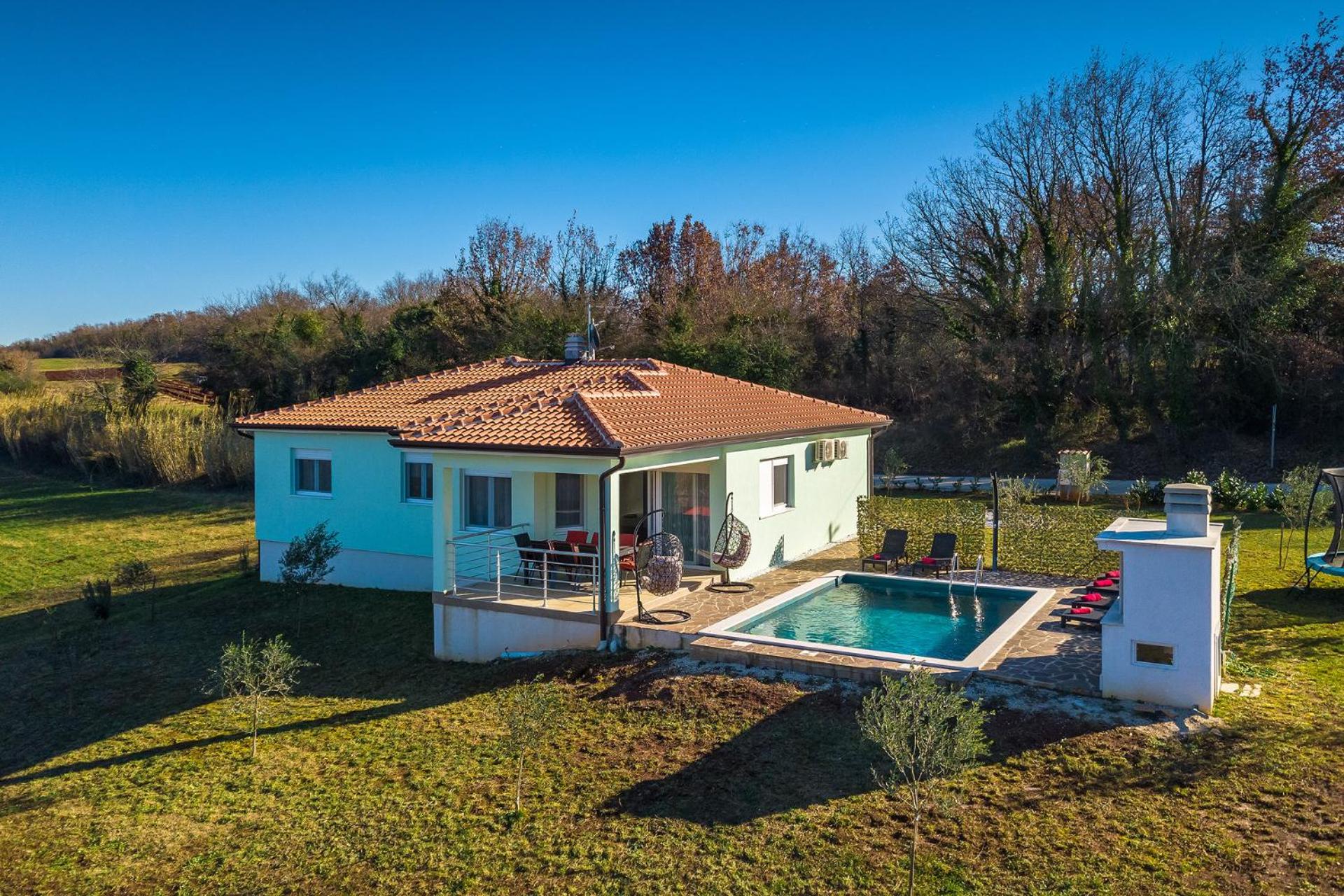 Beautiful villa Petar with pool in Brtonigla view 5