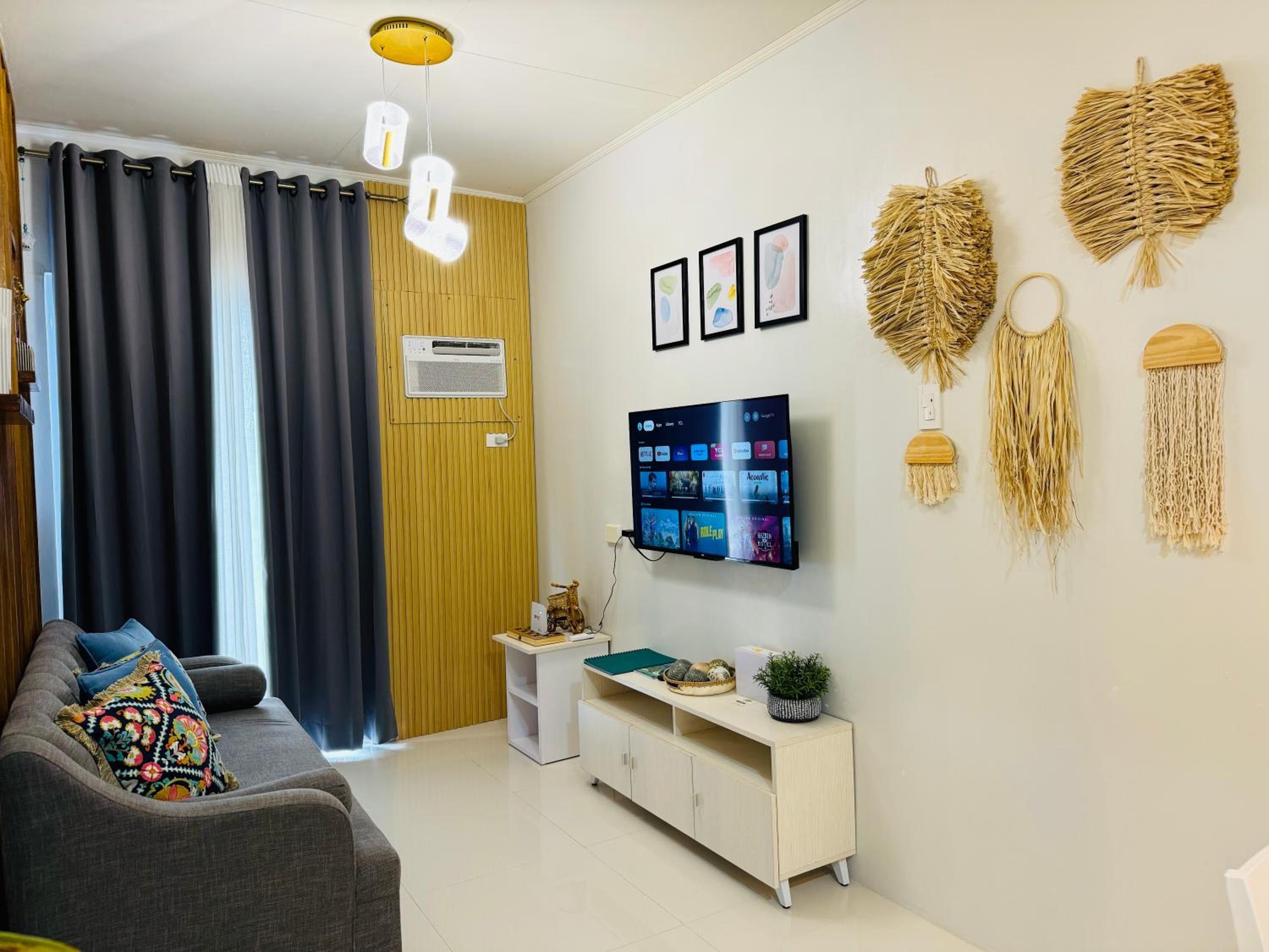1 Bedroom Suite Condo with Balcony, Swimming Pool and Gym view 2