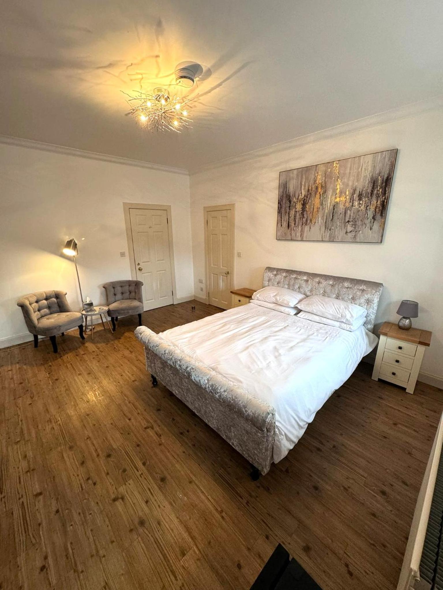 Parade School Guest Rooms view 3
