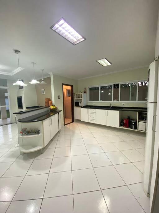 Sobrado espaçoso em Santa felicidade