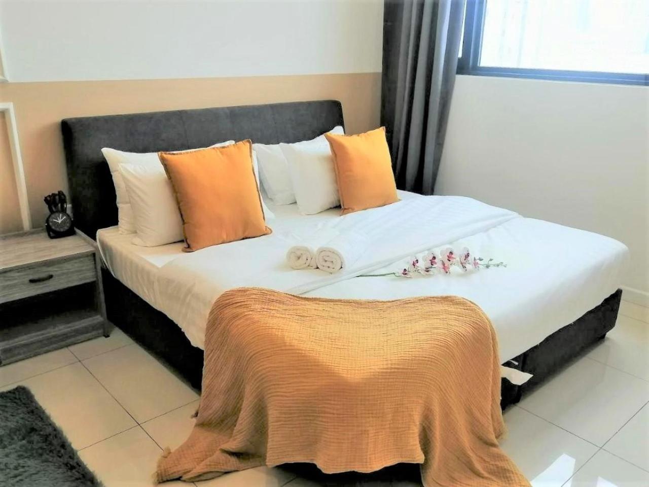 Chambers PWTC By GrandRoyal