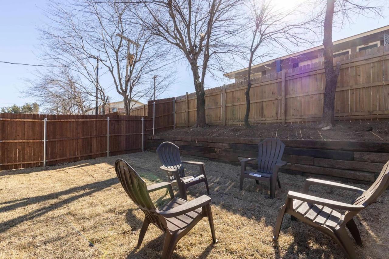 Lux Modern Getaway with ATT Stadium Views and King Bed