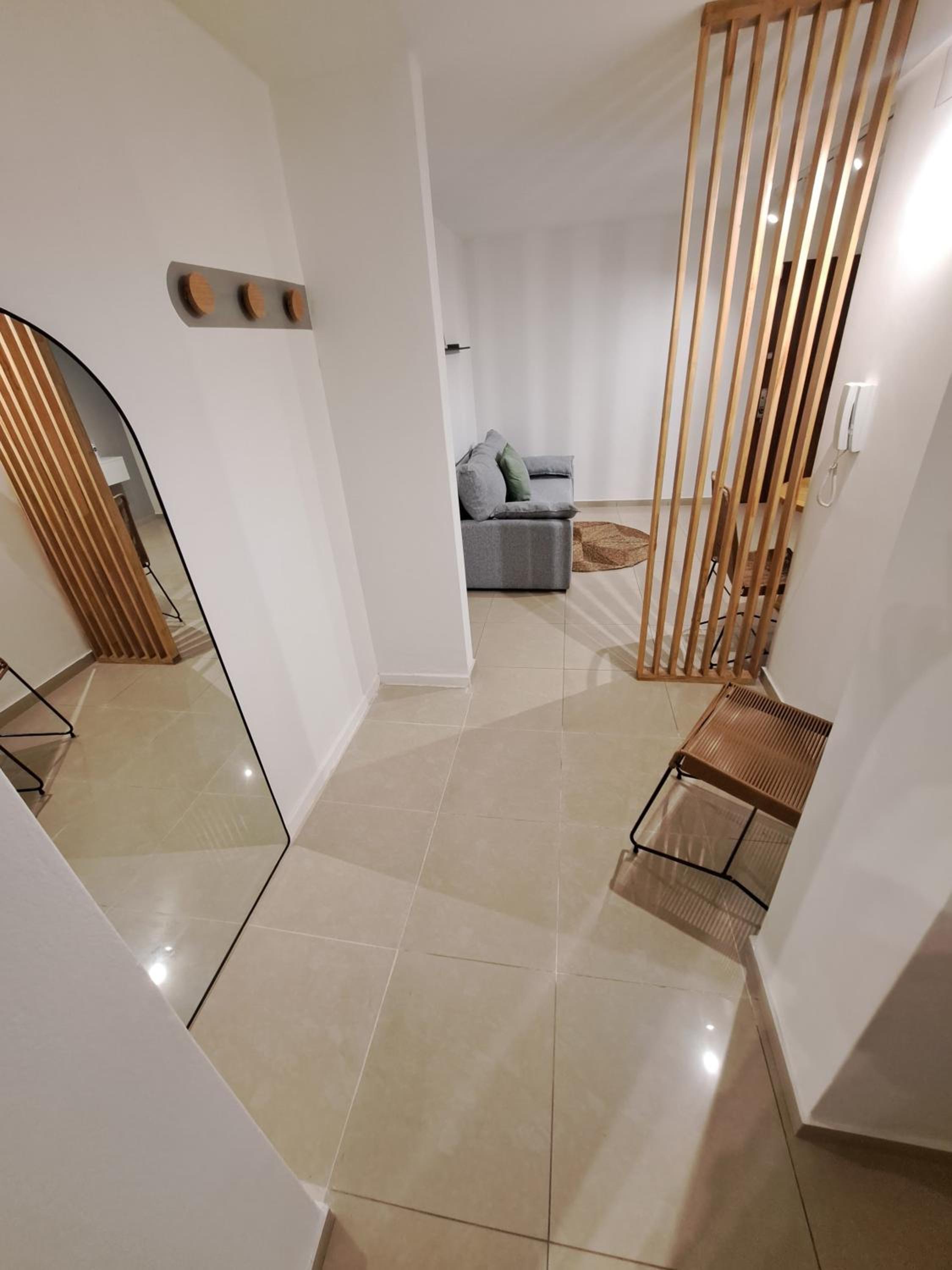 Departamento de categoria totalmente equipado zona plaza Colon Cañada