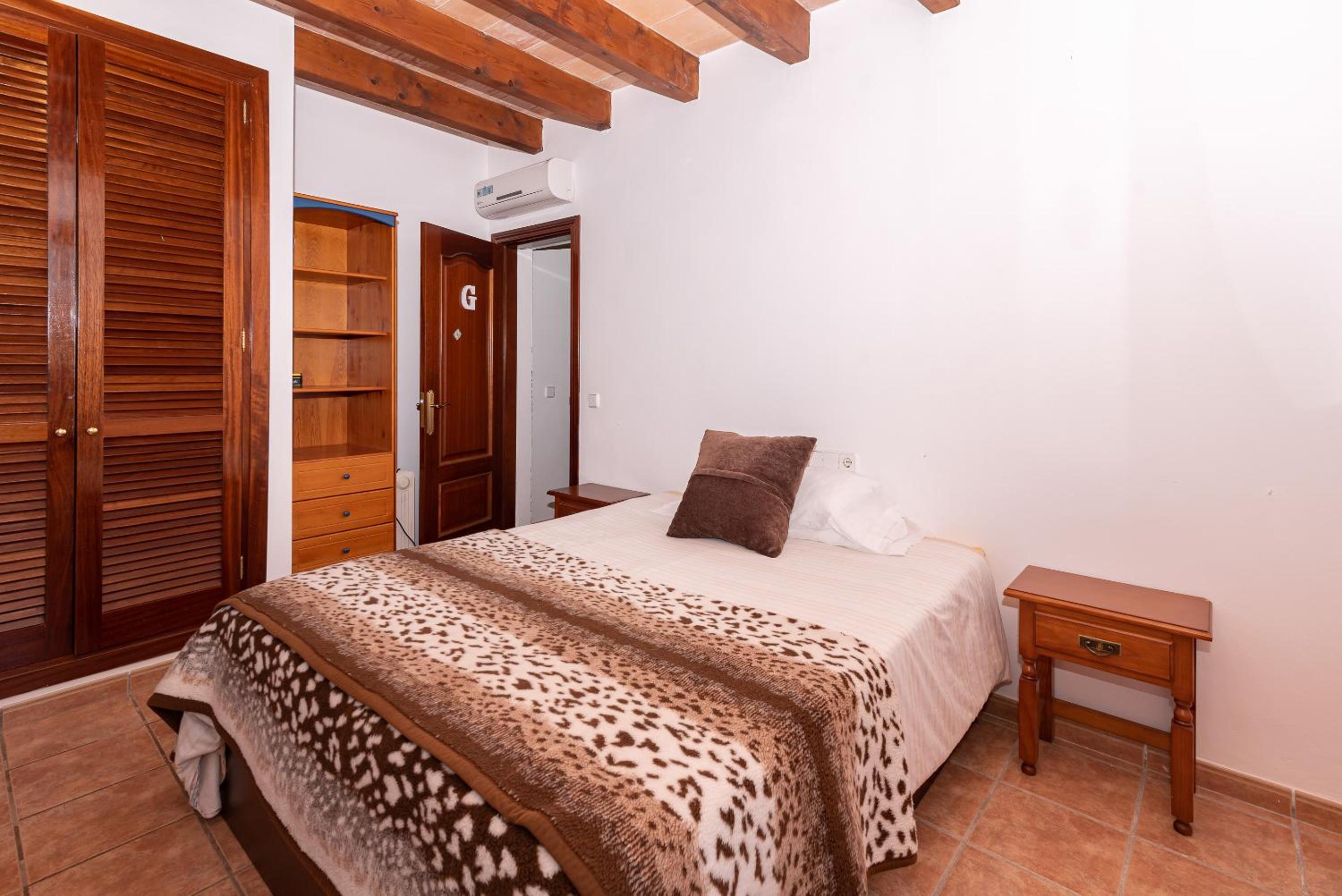 Villa Els Amatllers by Sealand Villas
