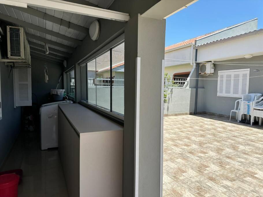 Belíssima casa a perto da praia