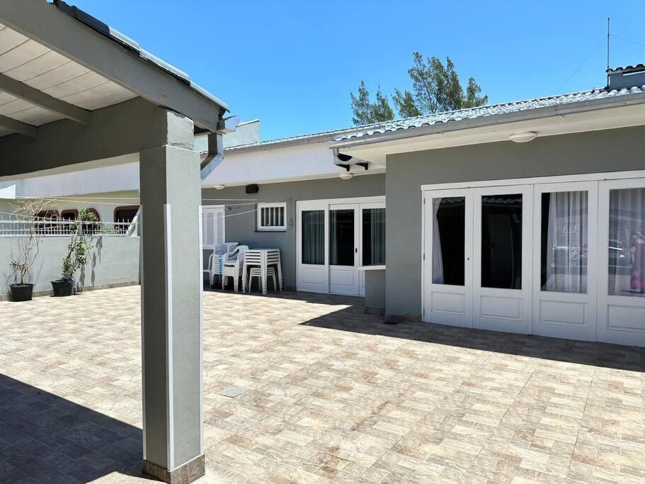 Belíssima casa a perto da praia