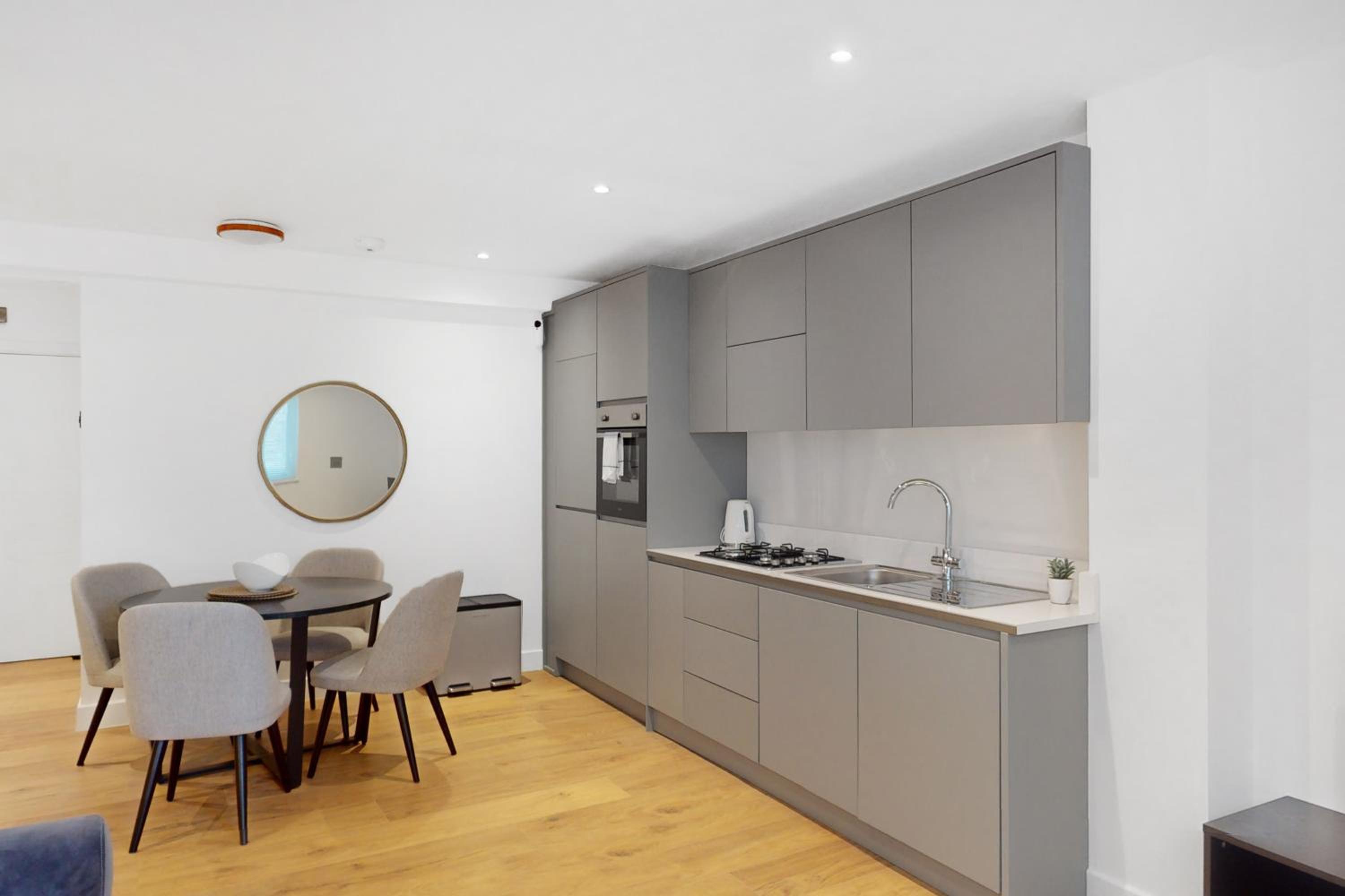 Stylish & Spacious Modern Apartments near Dalston Kingsland Station - by Short Stories London