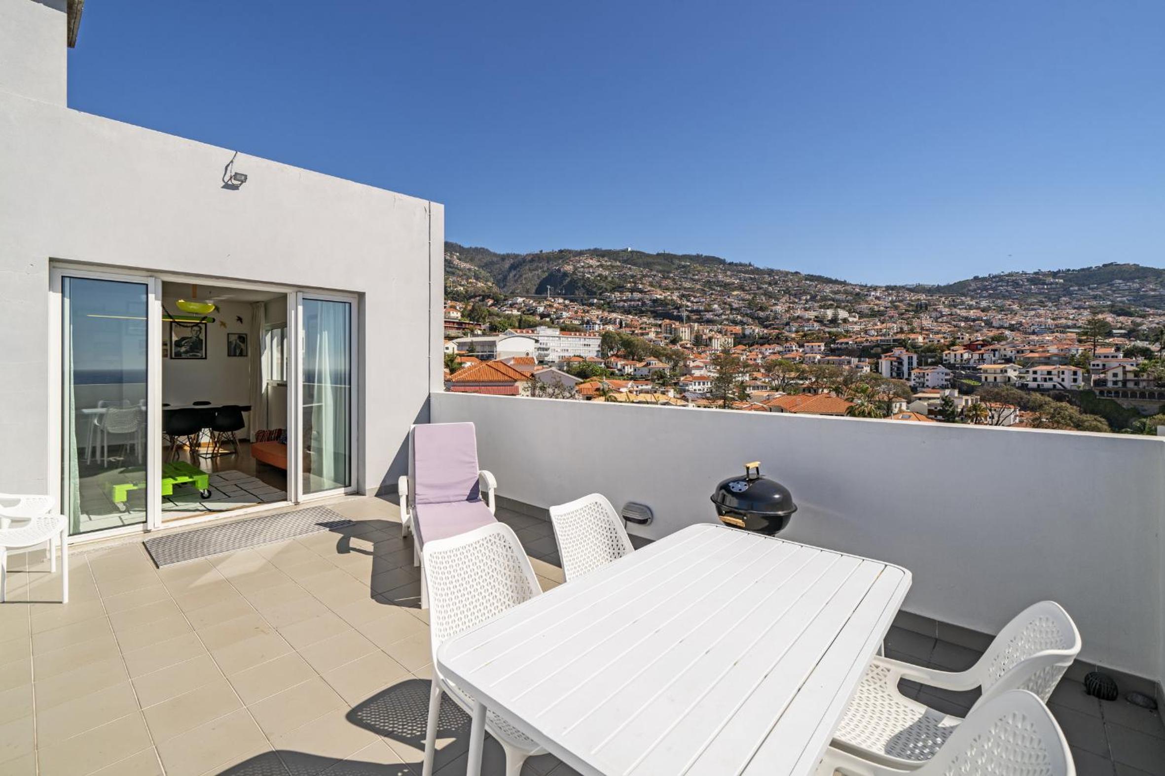 Rooftop Funchal - By Wehost view 3
