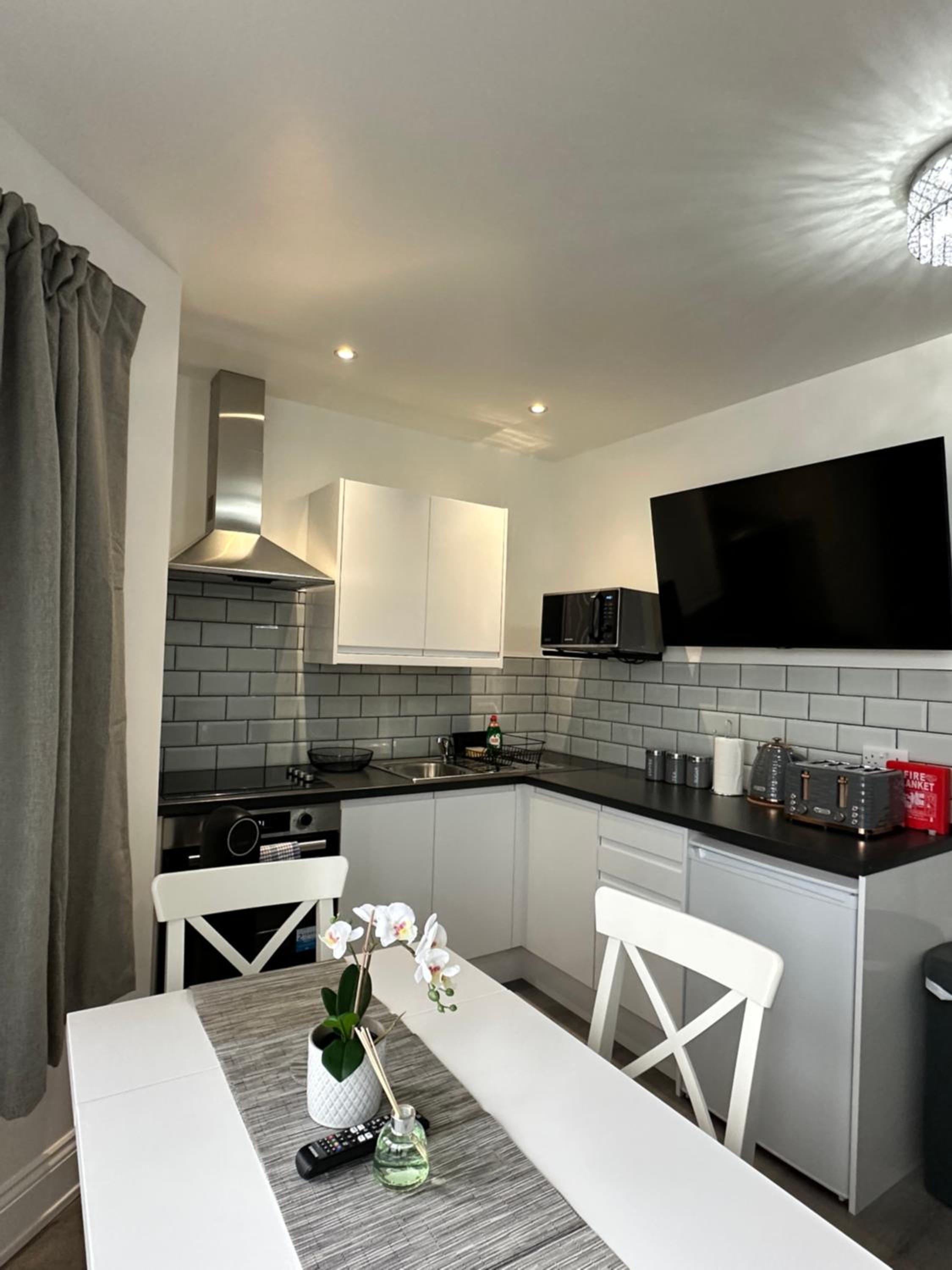 Granada Apartments Holmfield Rd
