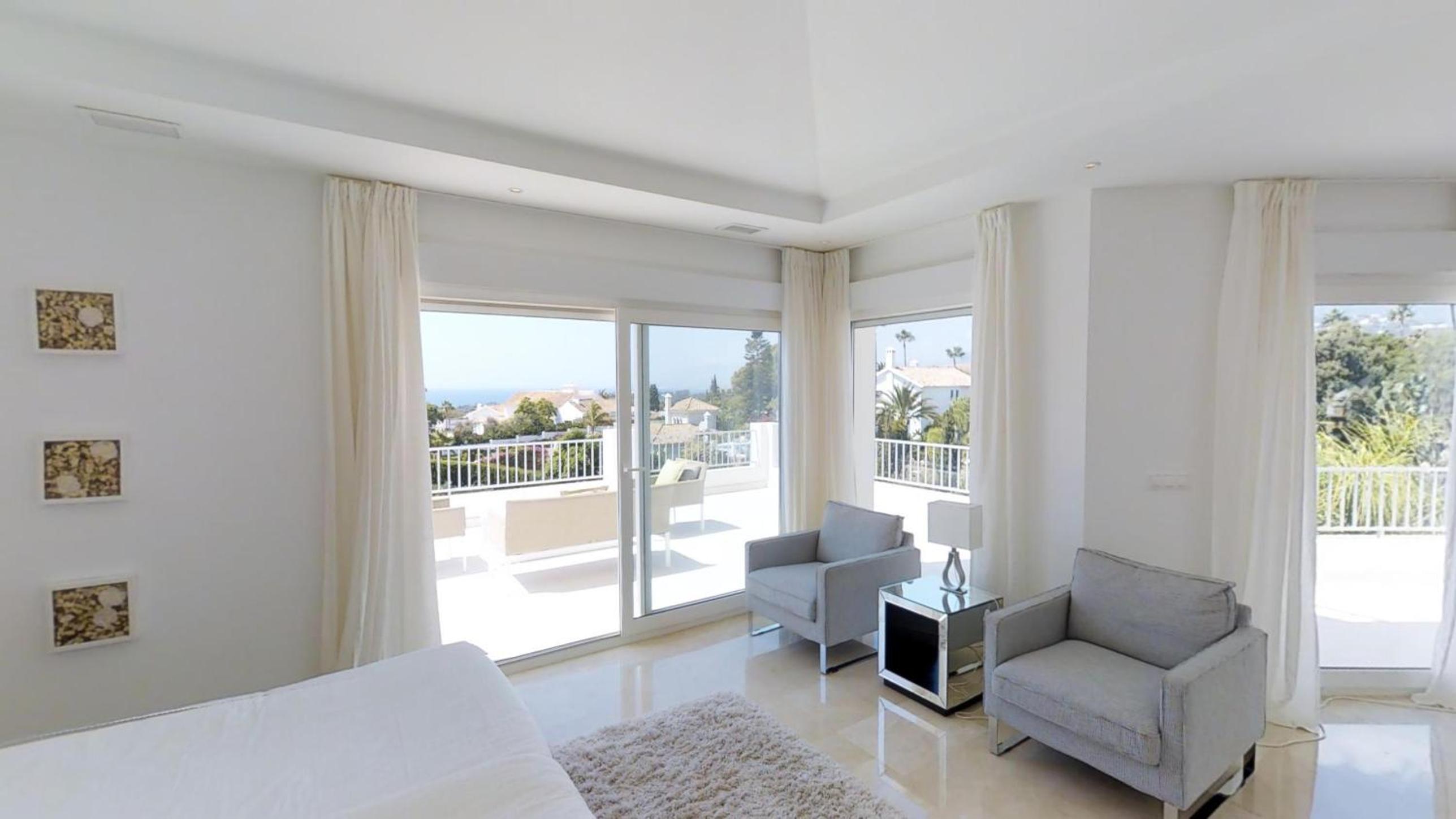 Marbella Vacations - Exquisite Villa Near Beach - Heated Pool - Property Image 52