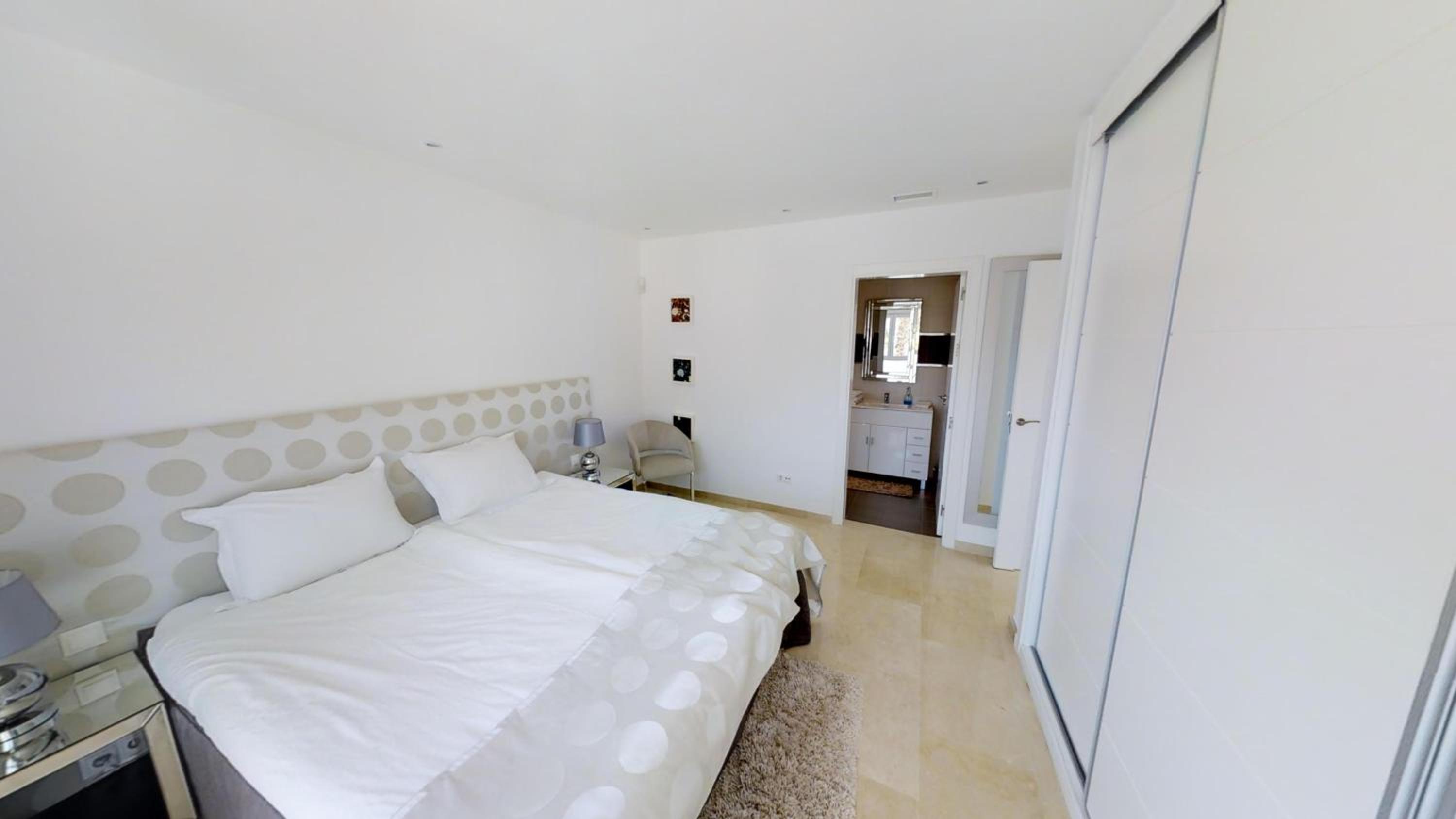 Marbella Vacations - Exquisite Villa Near Beach - Heated Pool - Property Image 1
