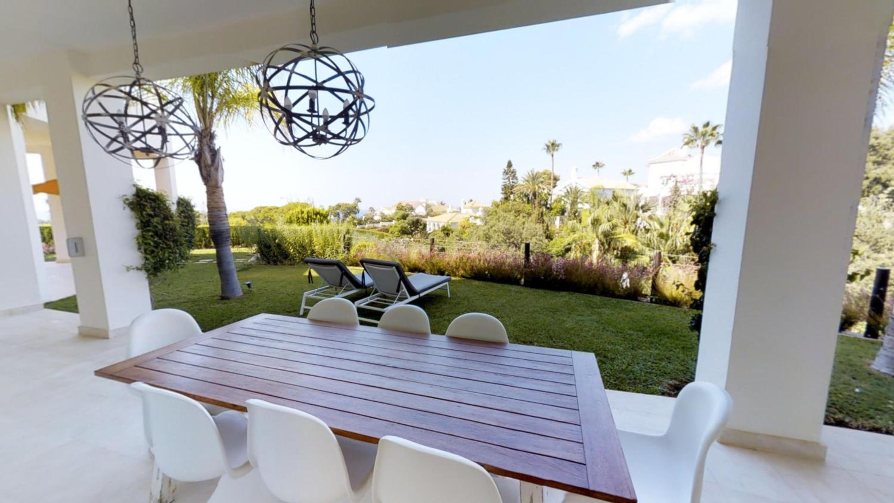 Marbella Vacations - Exquisite Villa Near Beach - Heated Pool - Property Image 31