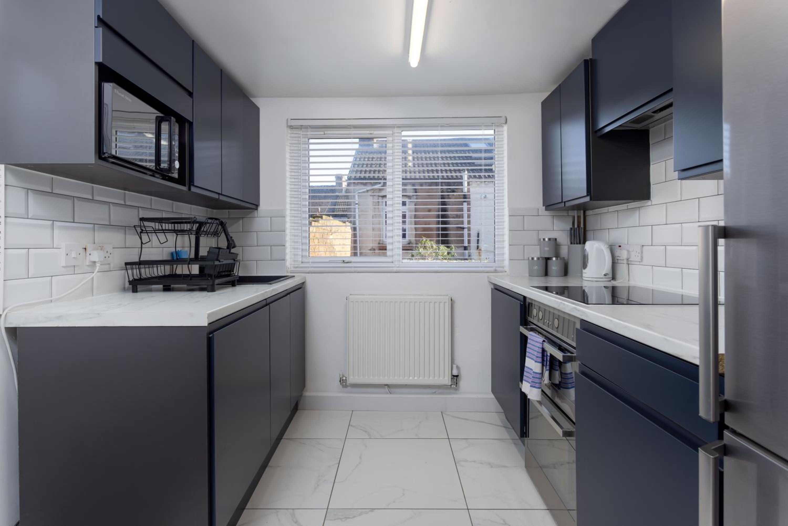 St Davids House - Air Host & Stay - 4 Bedrooms - Contractor Friendly
