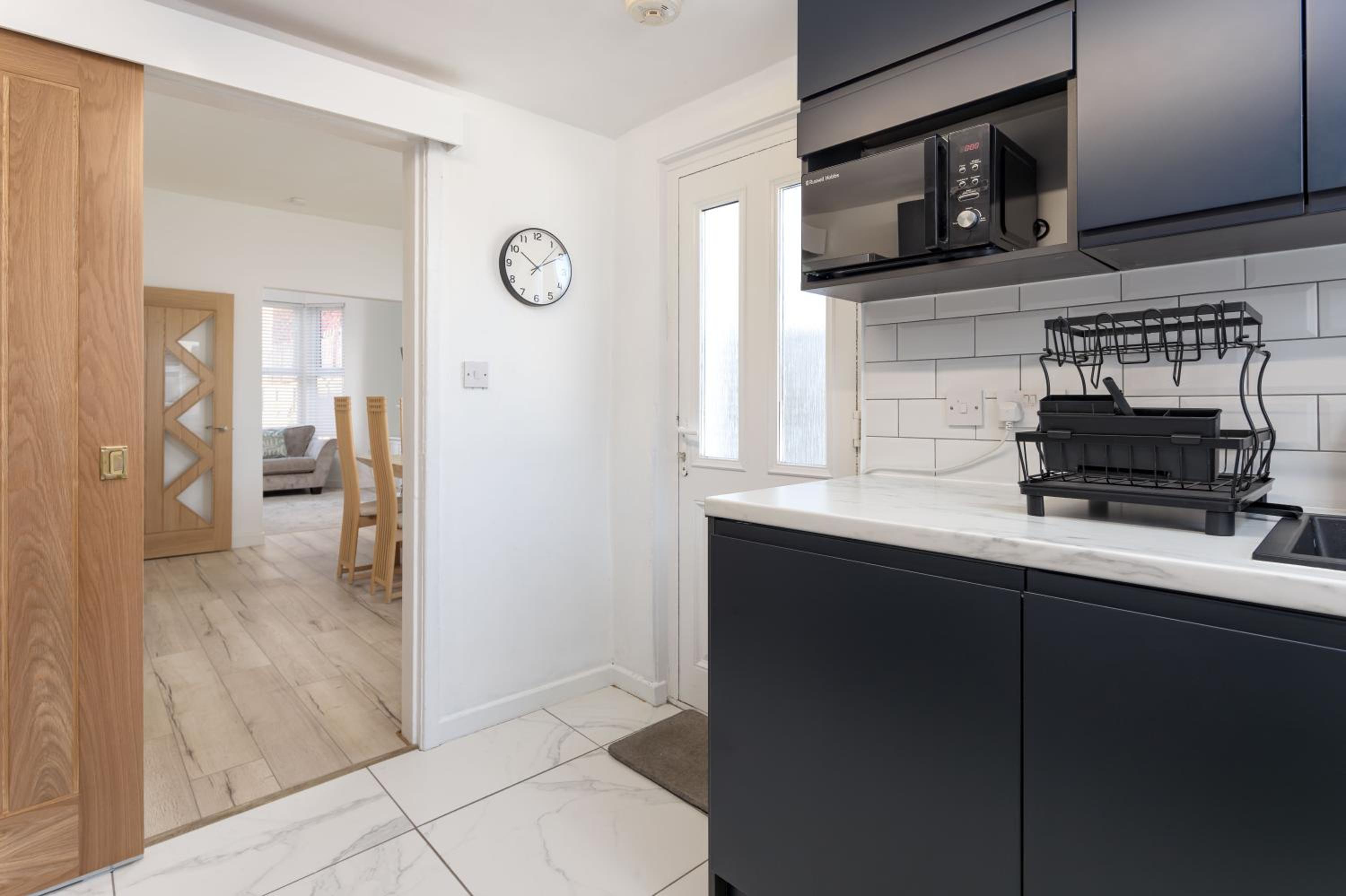 St Davids House - Air Host & Stay - 4 Bedrooms - Contractor Friendly