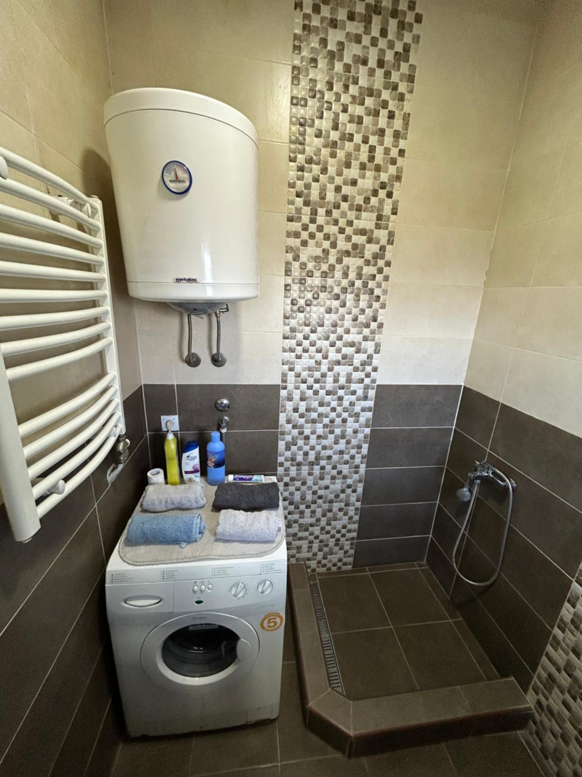 Manja Modern Retreat