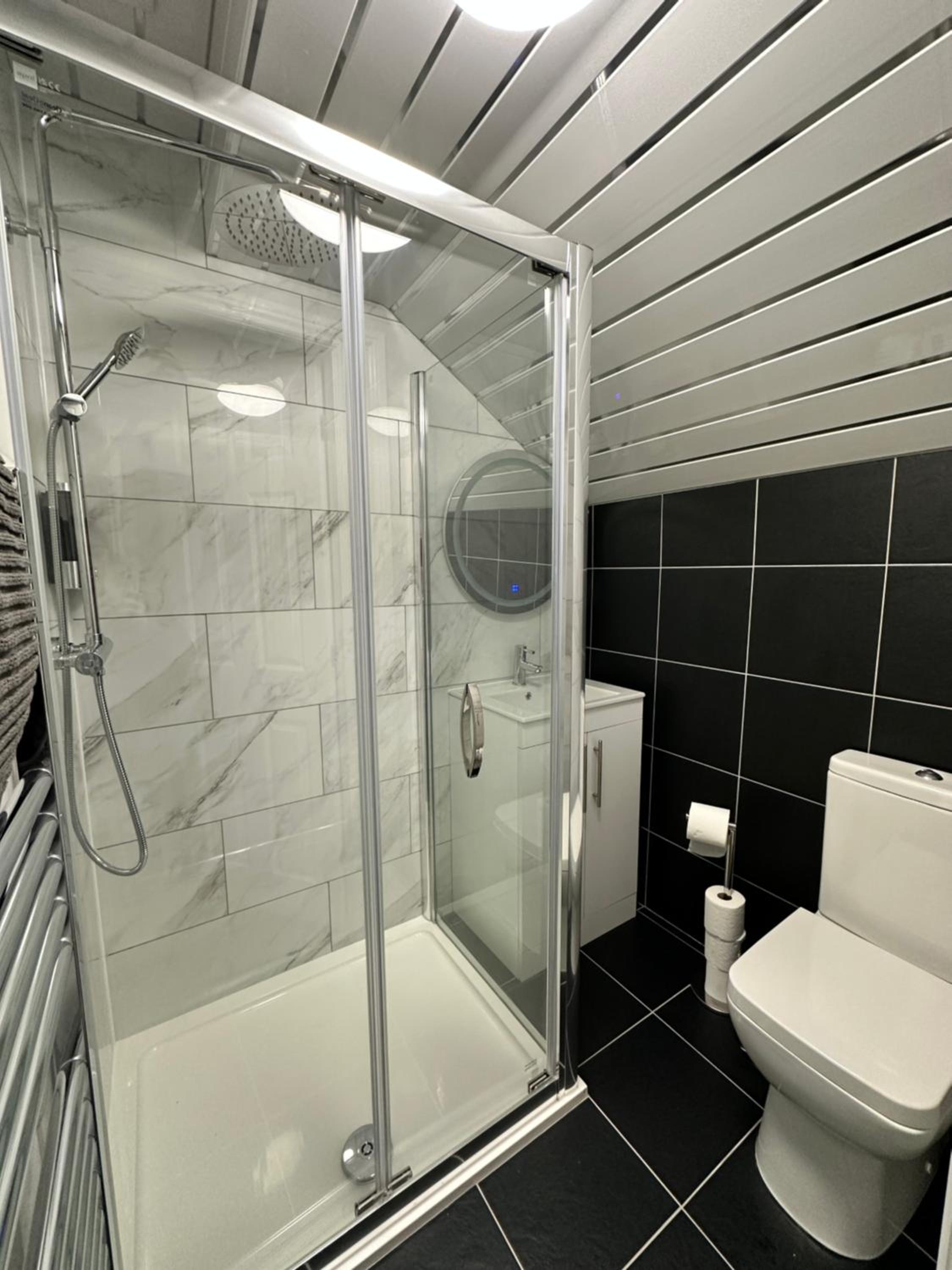 Granada Apartments Holmfield Rd