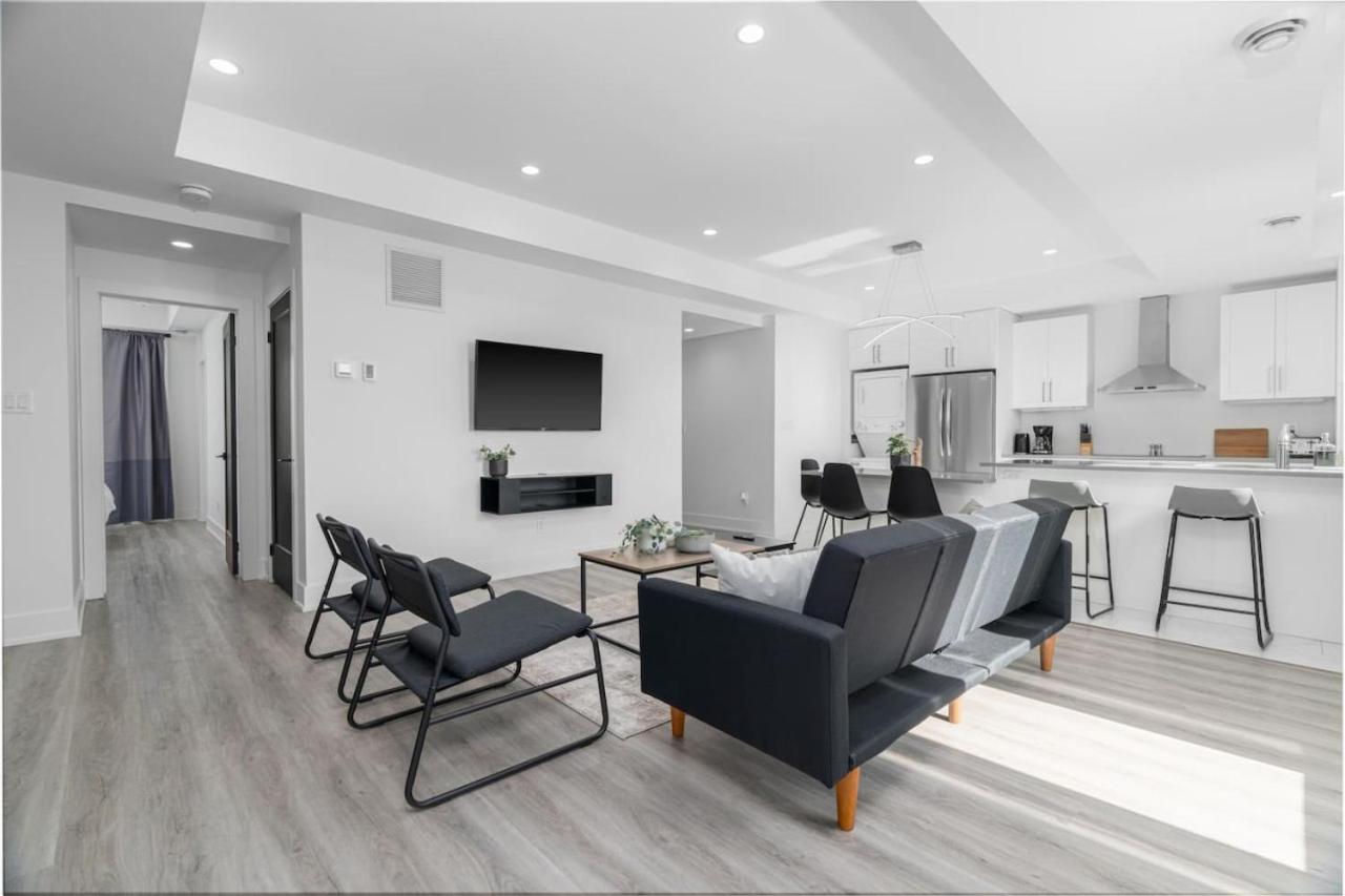 Rent 8Bed 8Bath DowntownLondon Parking Wi-Fi