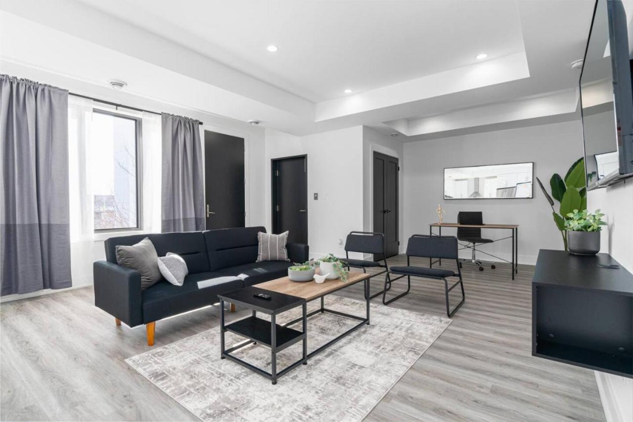 Rent 8Bed 8Bath DowntownLondon Parking Wi-Fi
