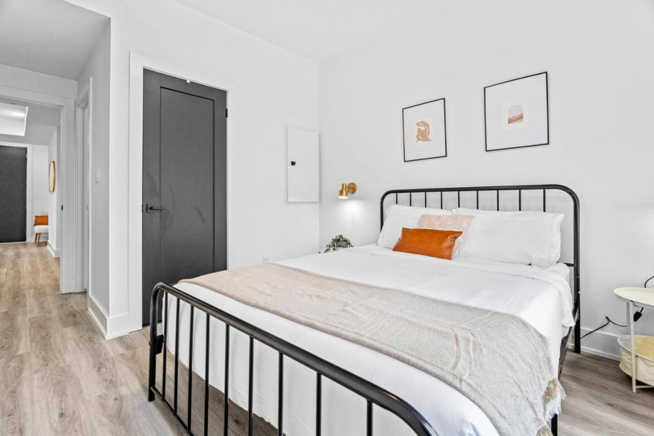 Rent 8Bed 8Bath DowntownLondon Parking Wi-Fi