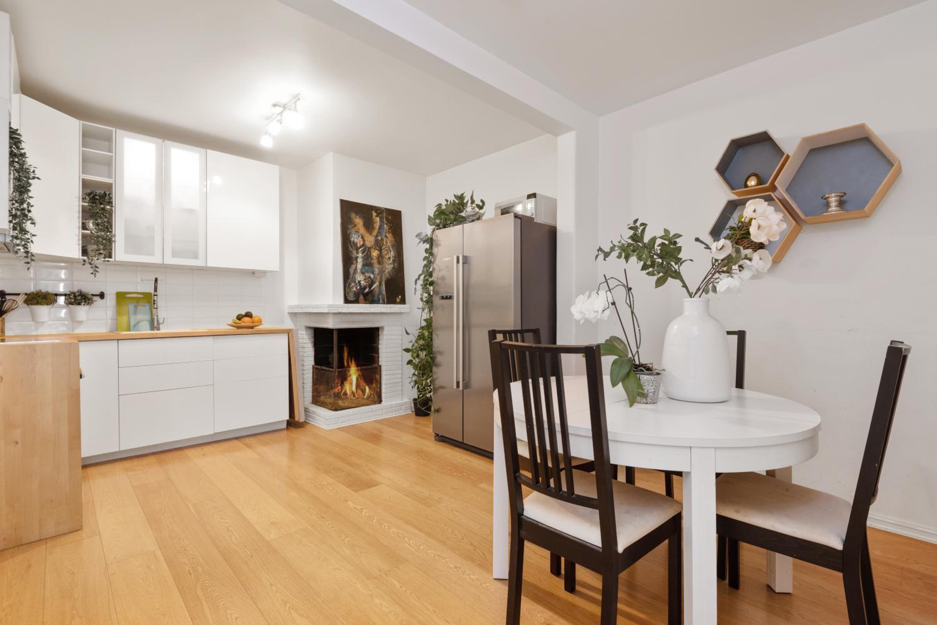 Large apartment - Luxurious neighborhood - 8 pax view 4