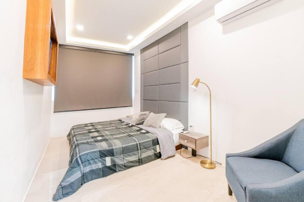 LOFT ULTRA Moderno y Minimalista con 2 Camas KING Size view 3