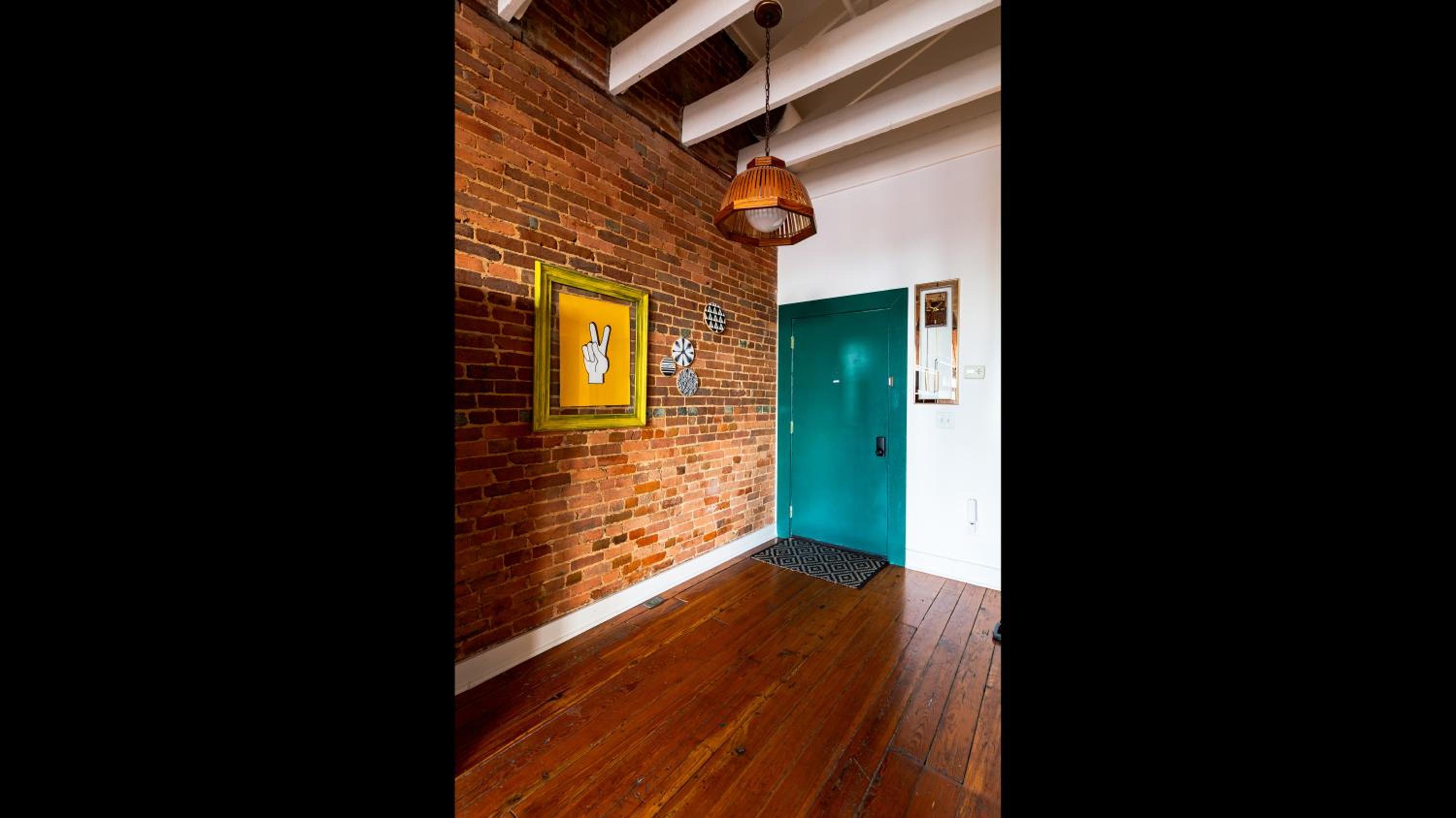 Springfield Vacations - The Boho Loft - Property Image 12